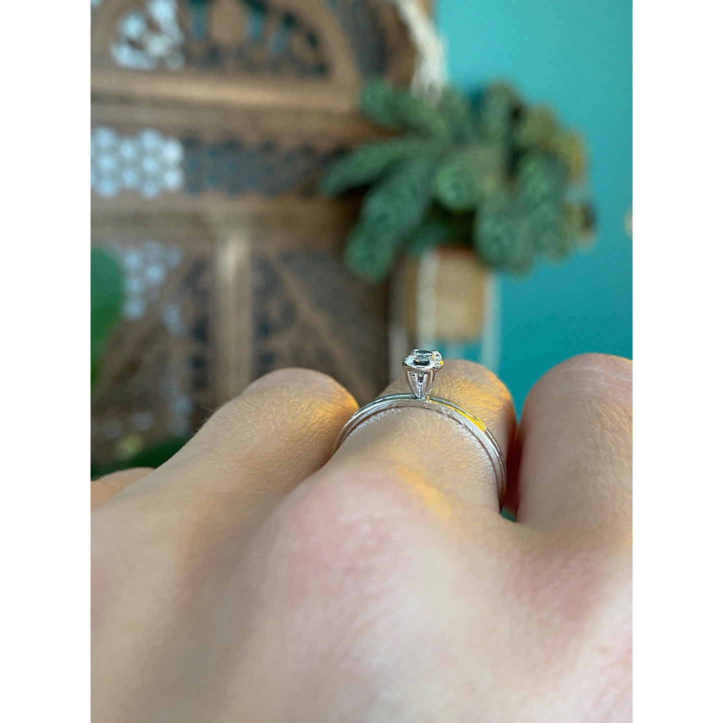 Vintage Solid 14k White Gold Diamond Ring - Size 5.75