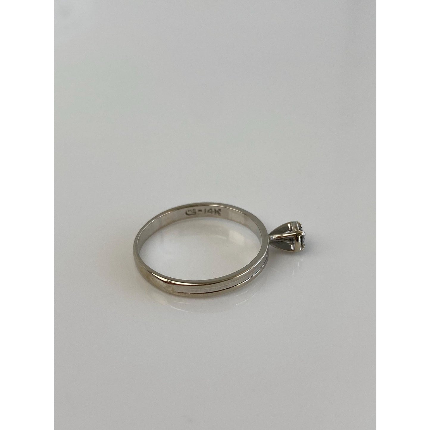 Vintage Solid 14k White Gold Diamond Ring - Size 5.75