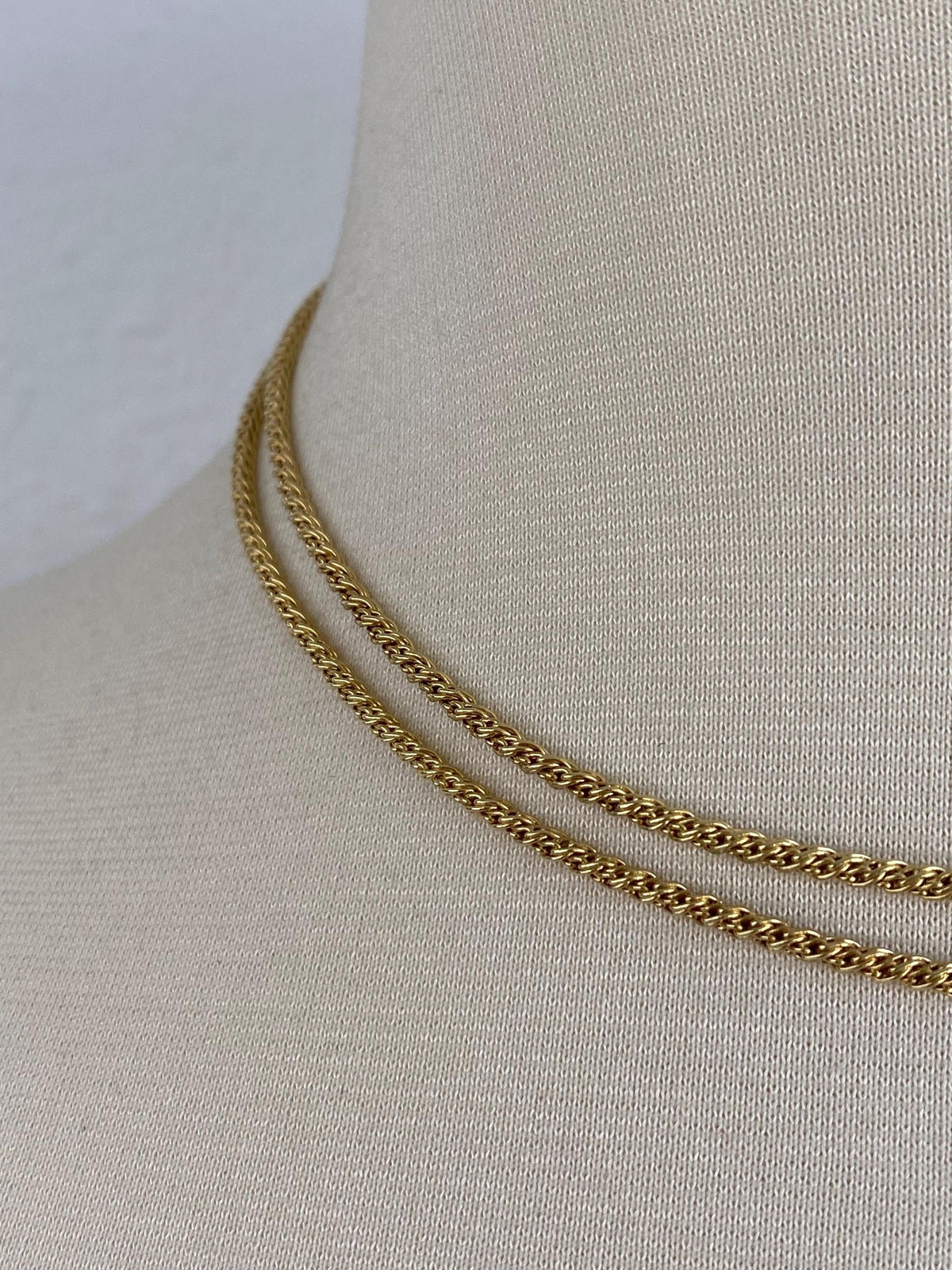 Vintage Solid 18k Yellow Gold Fancy Twist Style Chain Necklace - 32.5 inches