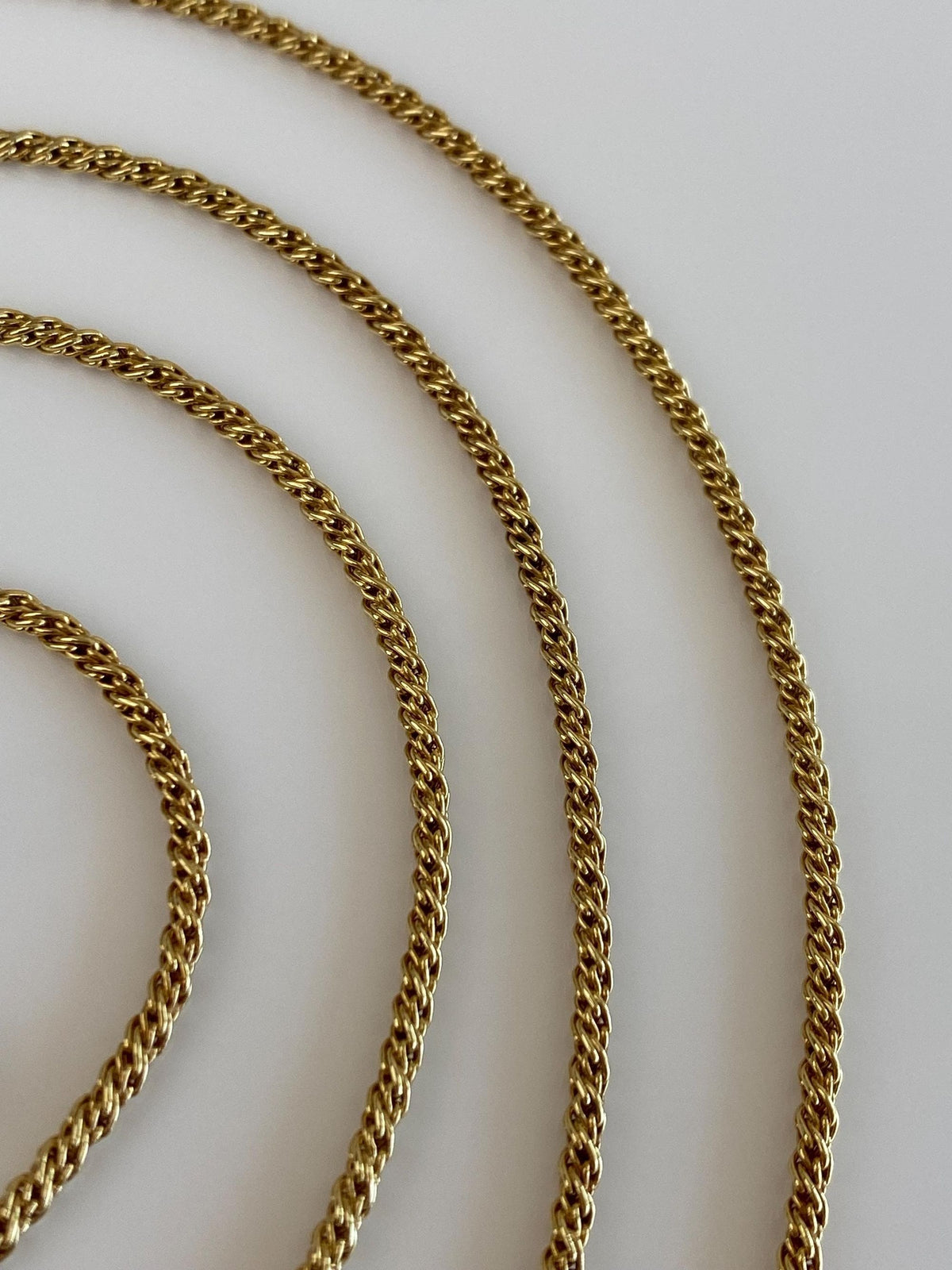 Vintage Solid 18k Yellow Gold Fancy Twist Style Chain Necklace - 32.5 inches