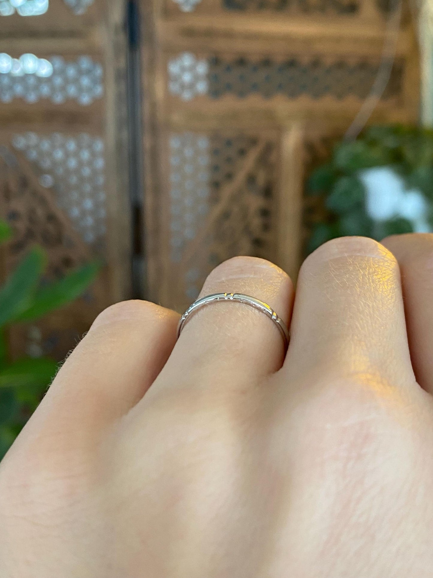 Vintage Solid 14k White Gold Designed Ring Band - Size 5.75