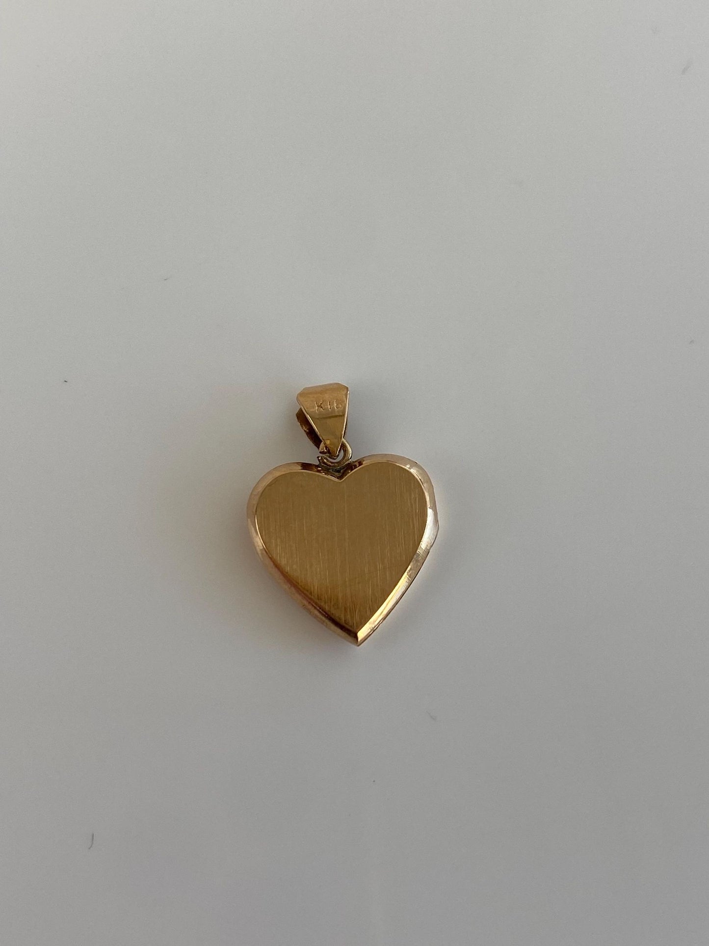 Vintage Solid 18k Yellow Gold Heart Locket Charm