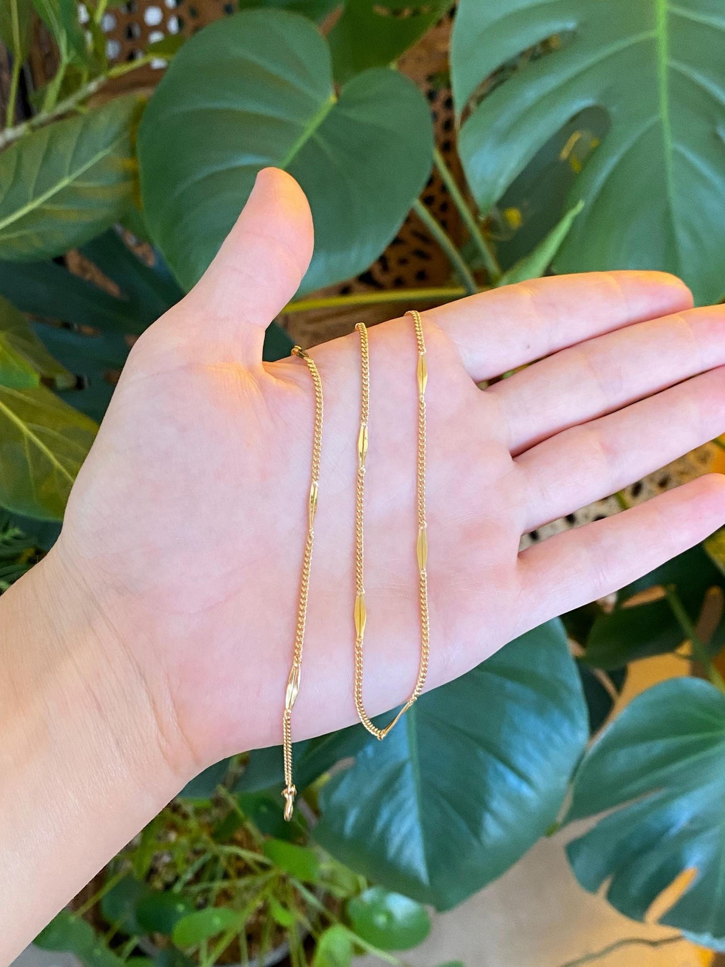 Vintage Solid 18k Yellow Gold Station Style Tight Curb Chain Necklace - 19.75 inches