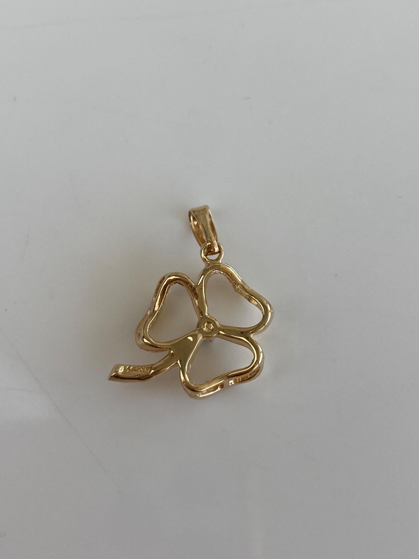Vintage Solid 14k Yellow Gold Emerald Clover Charm
