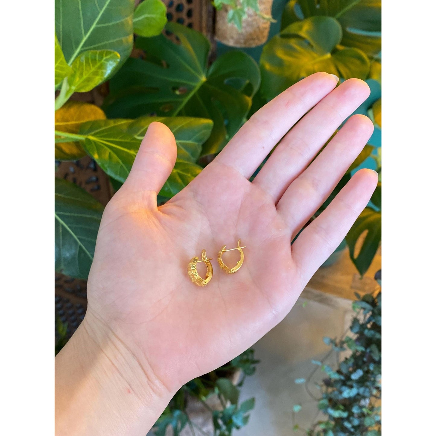 Vintage Solid 22k Yellow Gold High Karat Earrings