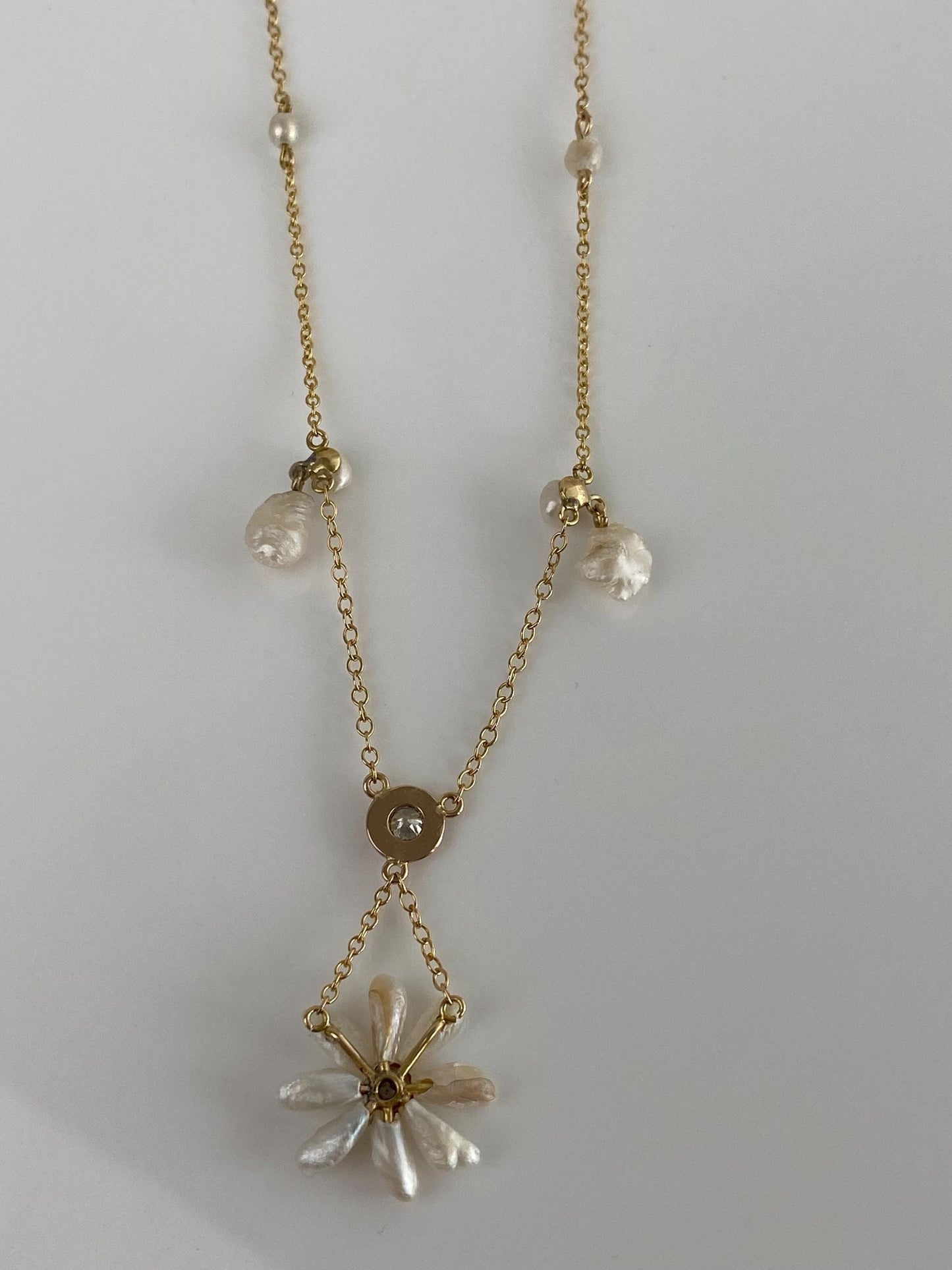 Vintage Solid 14k Yellow Gold Diamond Pearl Daisy Flower Cable Chain Necklace - 17.5 inches