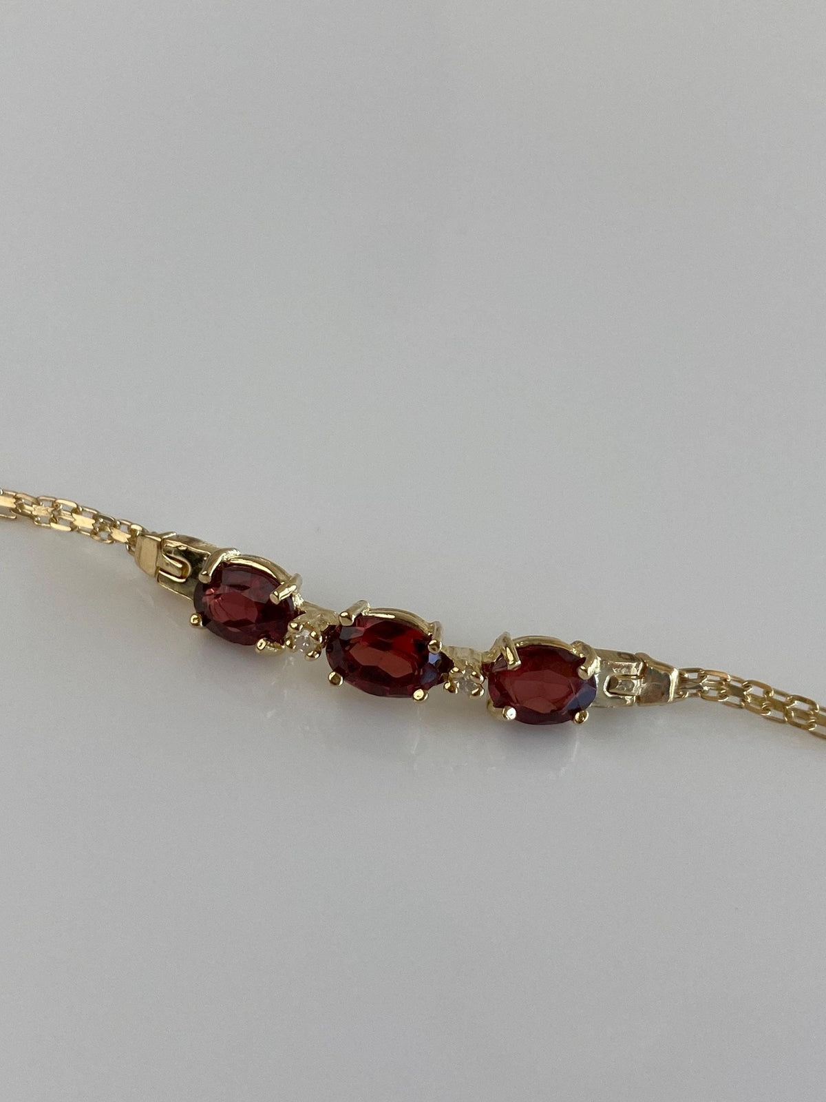 Vintage Solid 14k Yellow Gold Garnet Diamonds Bismark Chain Bracelet - 7.5 inches