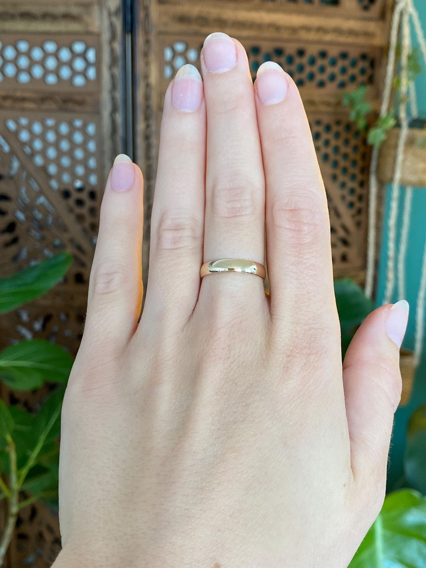 Vintage Solid 14k Yellow Gold Ring Band - Size 6.75