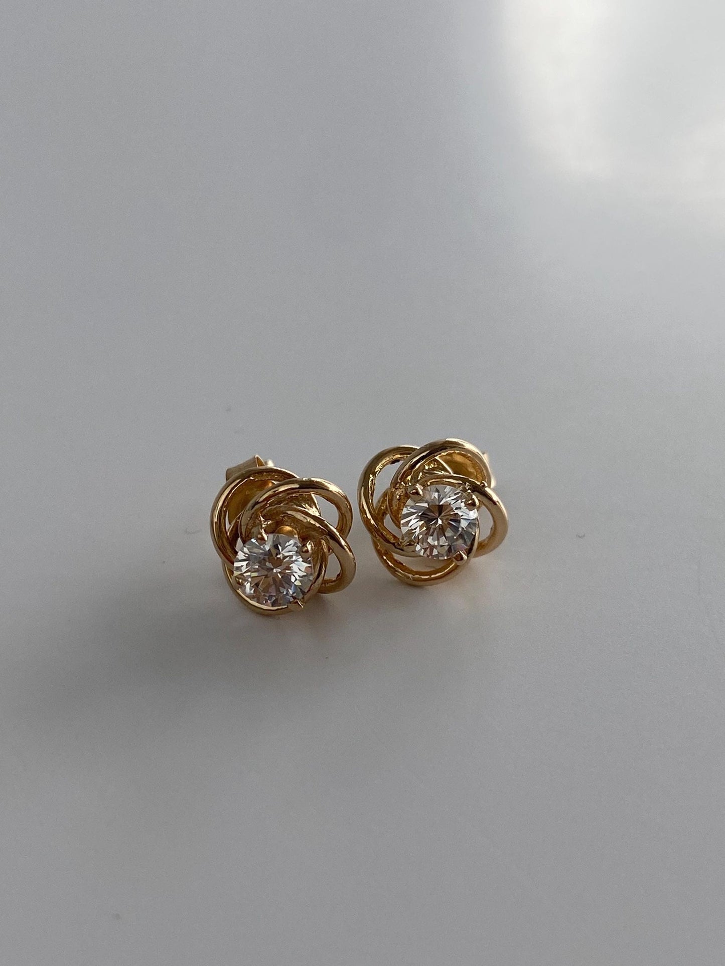 Vintage Solid 14k Yellow Gold Cubic Zirconia Knot Stud Earrings