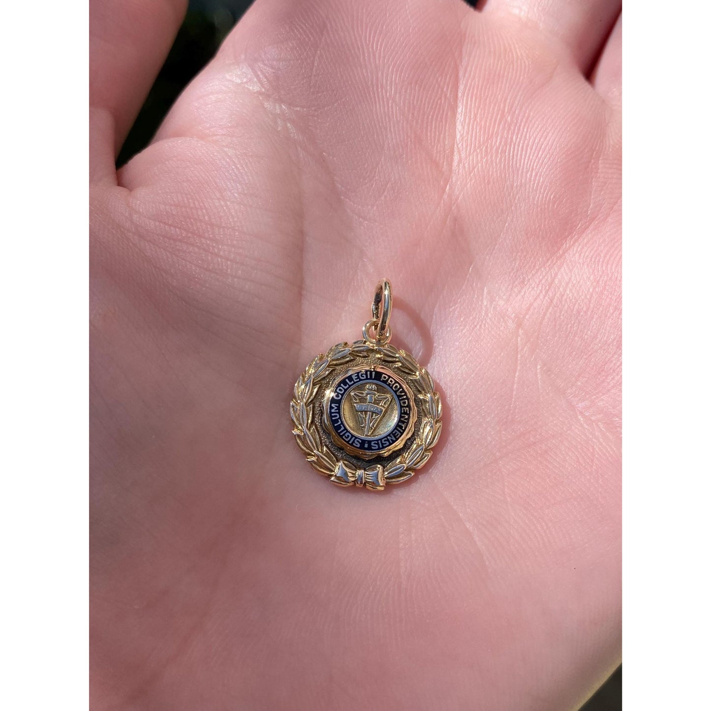 Vintage Solid 14k Yellow Gold Sigillum College Charm