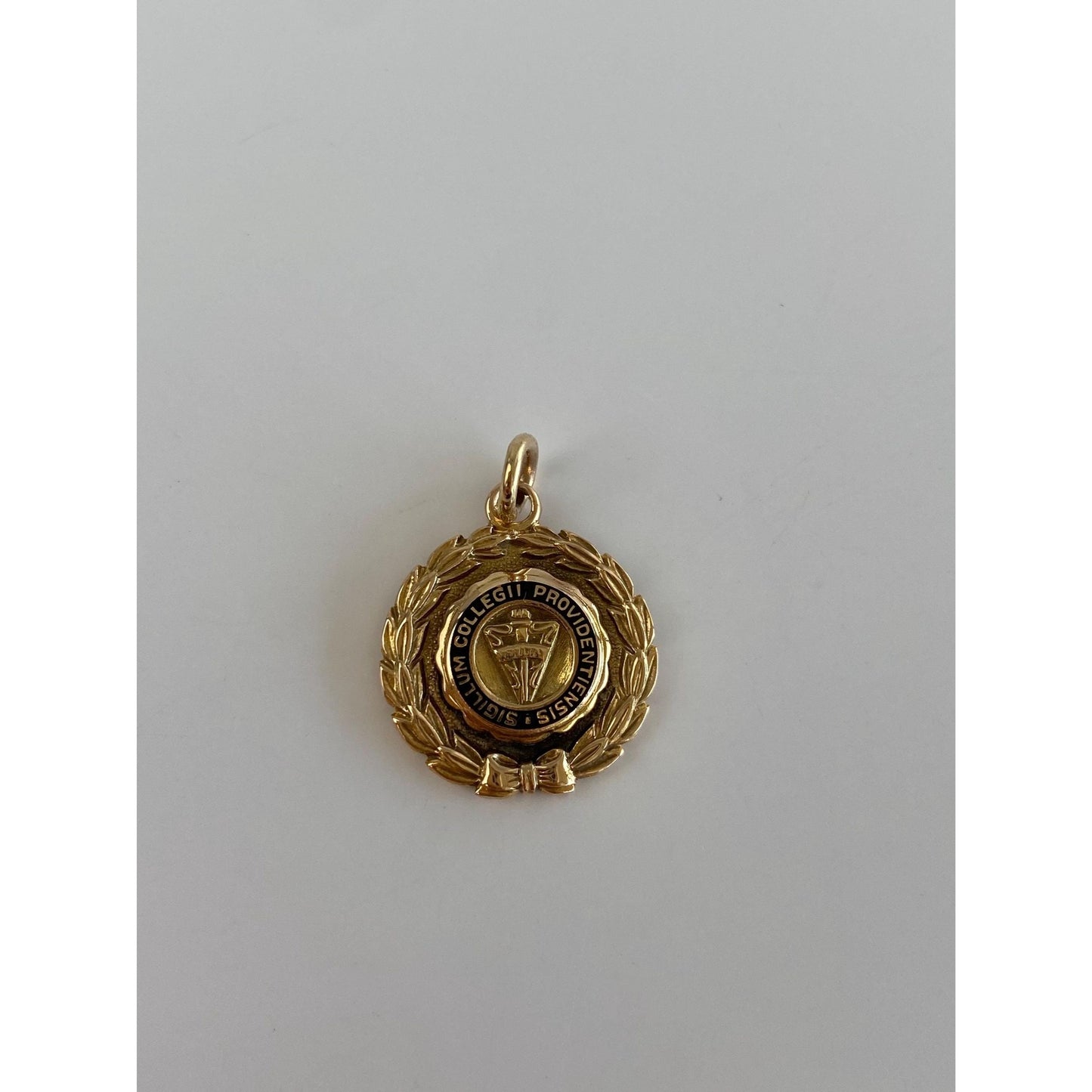 Vintage Solid 14k Yellow Gold Sigillum College Charm