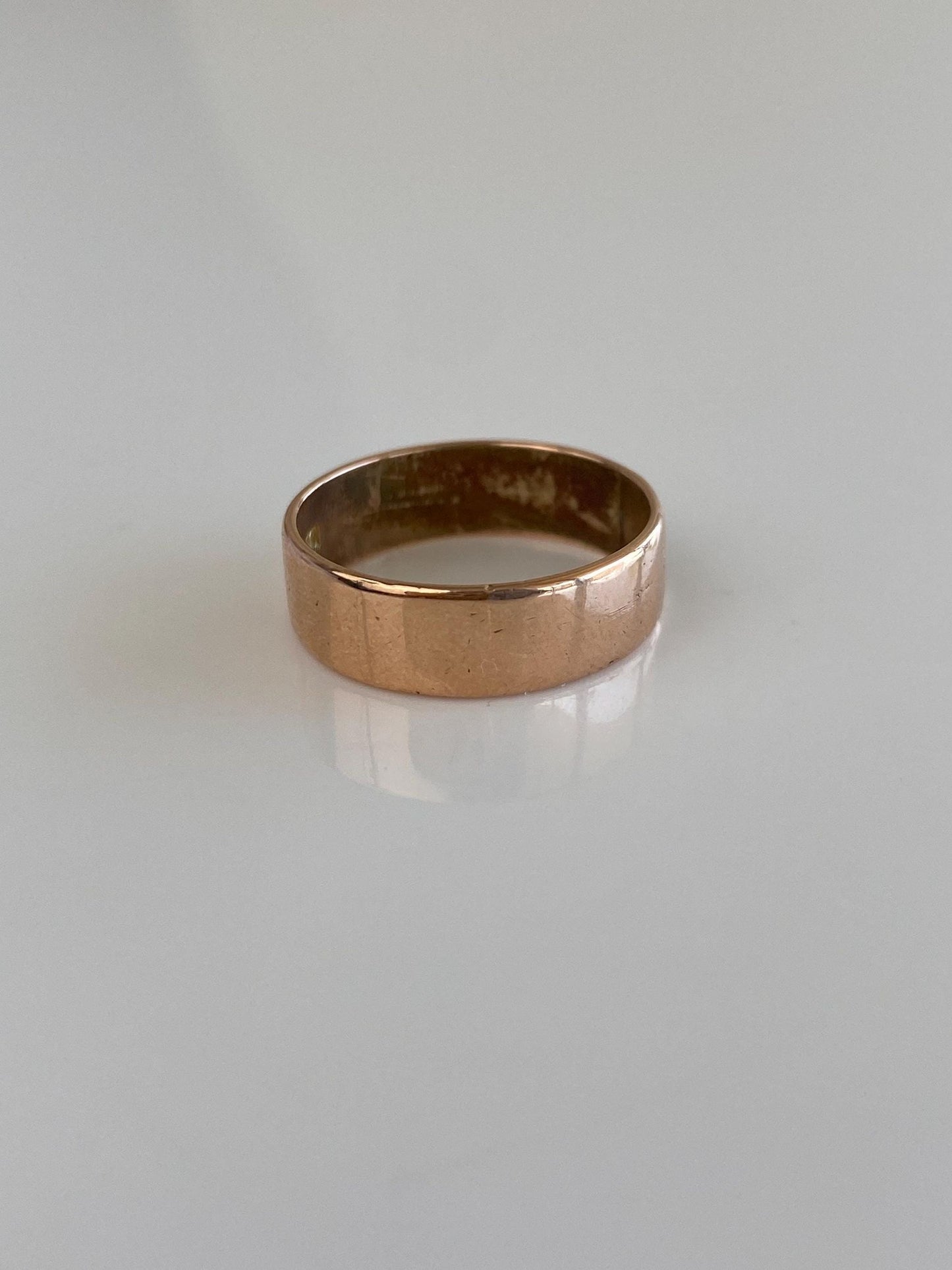 Vintage Solid 9k Rosey Gold Ring Band - Size 5.75
