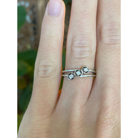 Vintage Solid 18k White Gold Diamond Ring Band - Size 5.25