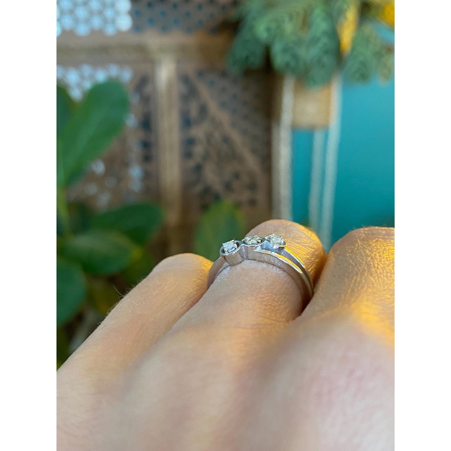 Vintage Solid 18k White Gold Diamond Ring Band - Size 5.25