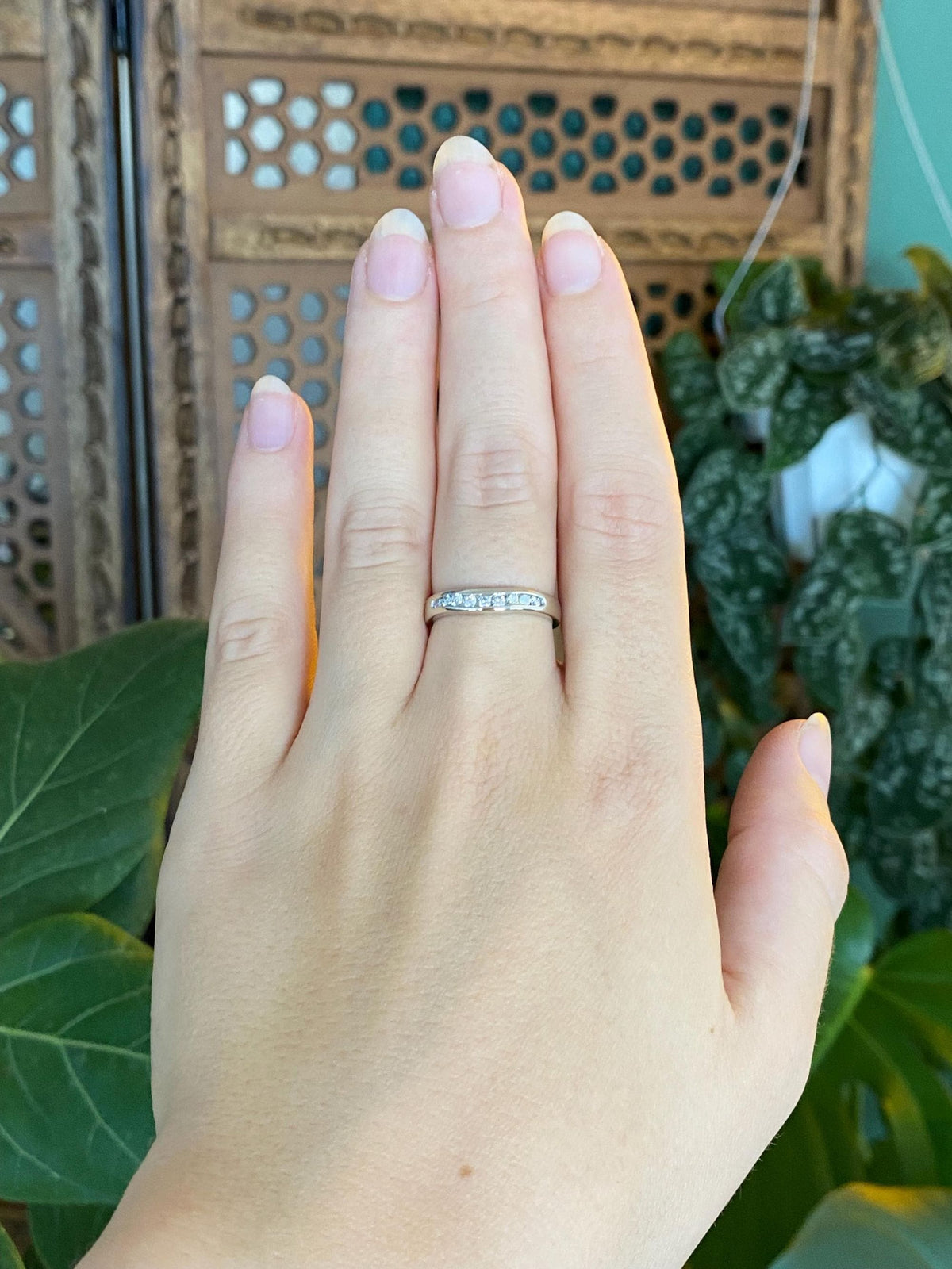 Vintage Solid 14k White Gold Diamond Wavy Ring Band - Size 6.5