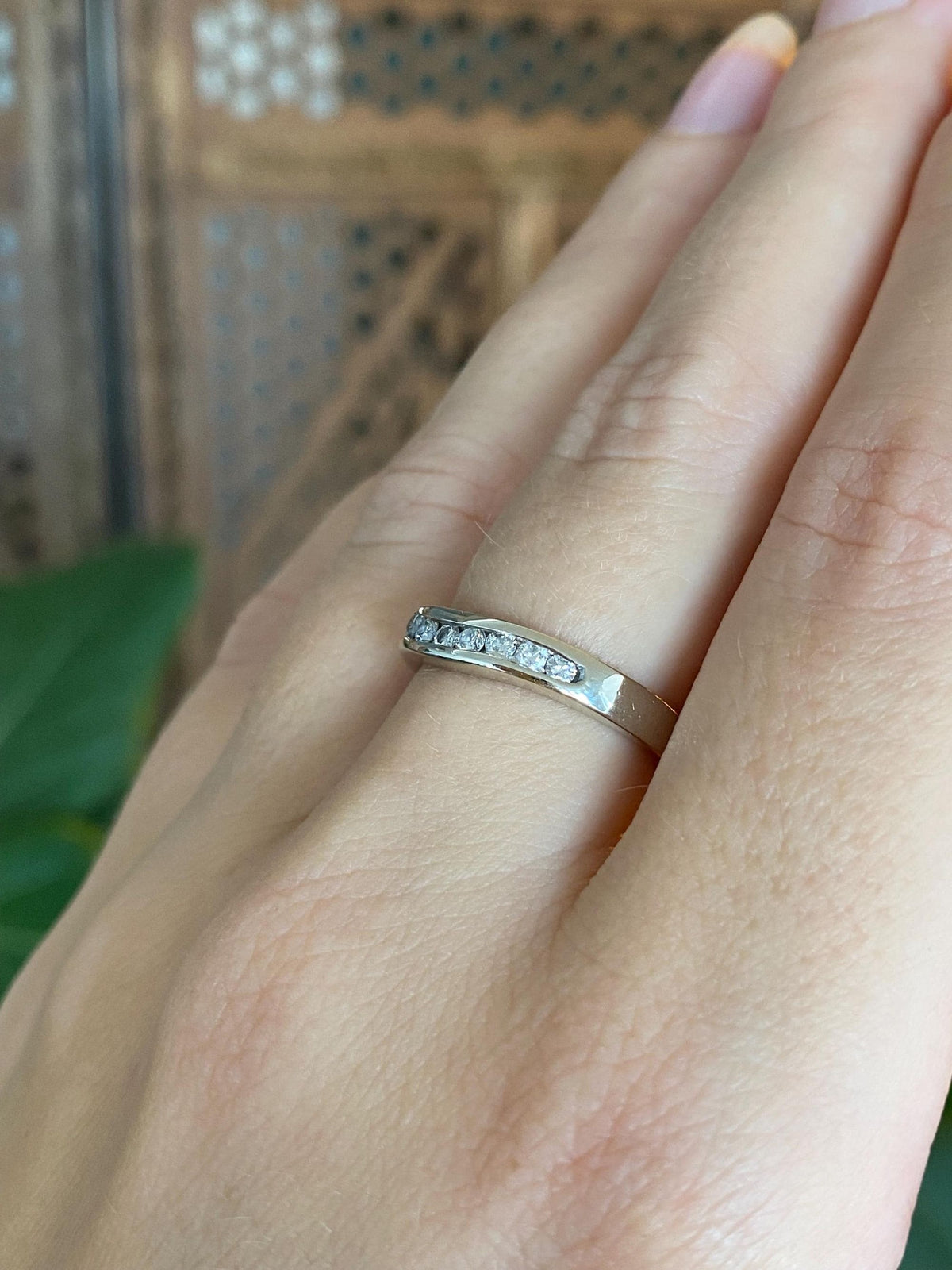 Vintage Solid 14k White Gold Diamond Wavy Ring Band - Size 6.5