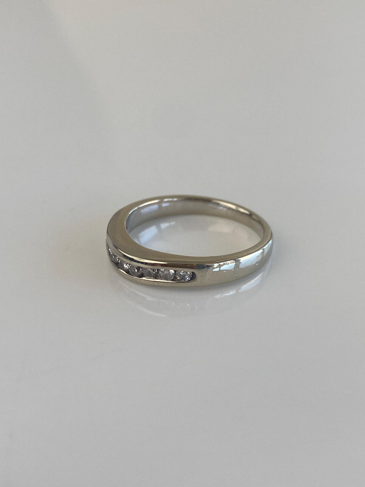 Vintage Solid 14k White Gold Diamond Wavy Ring Band - Size 6.5