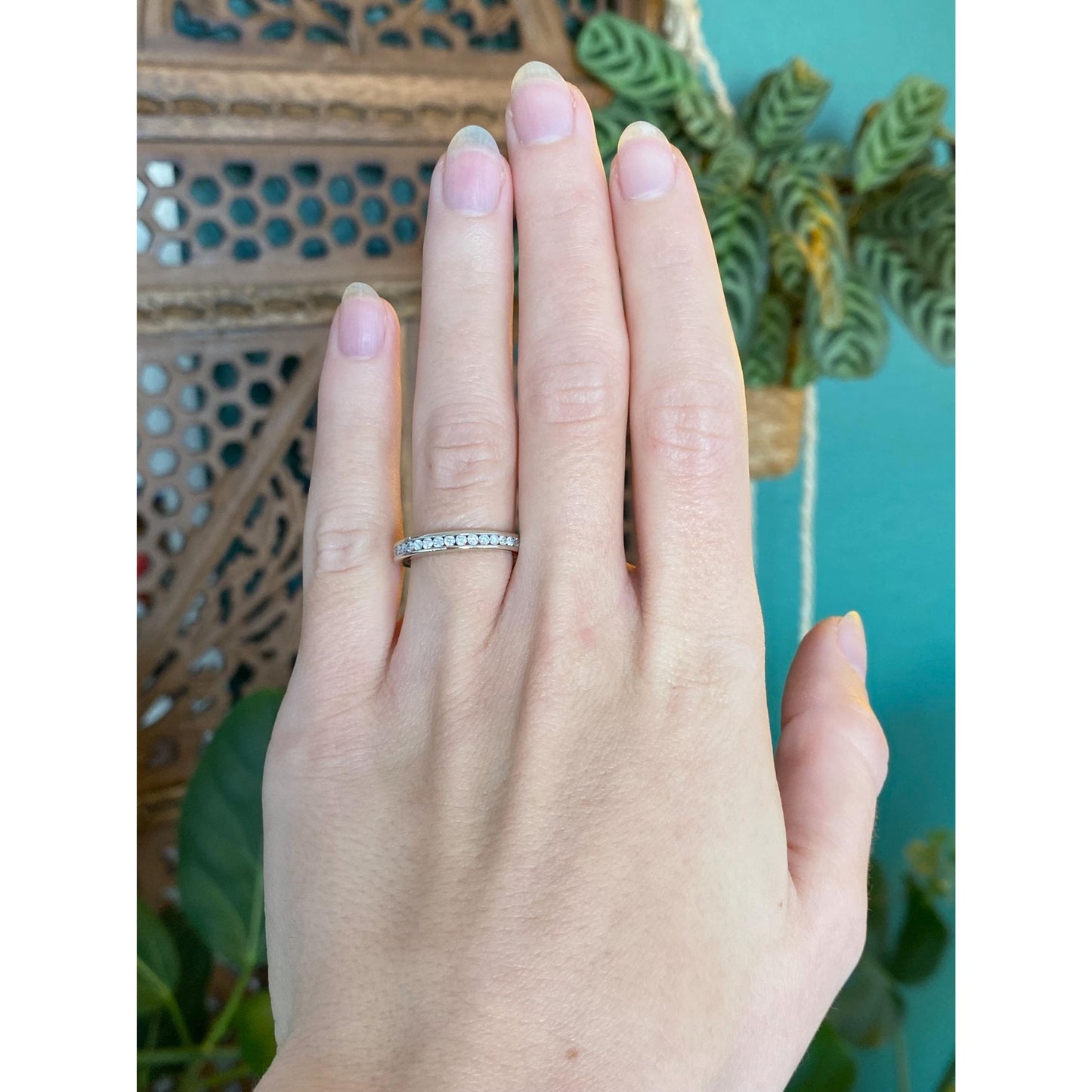 Vintage Solid 14k White Gold Diamond Ring Band - Size 5.75