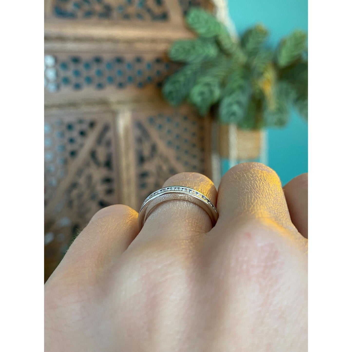 Vintage Solid 14k White Gold Diamond Ring Band - Size 5.75