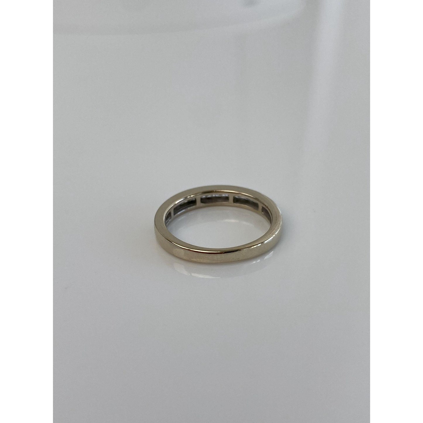 Vintage Solid 14k White Gold Diamond Ring Band - Size 5.75