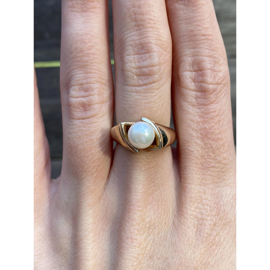 Vintage Solid 10k Yellow Gold Pearl Ring - Size 5.5