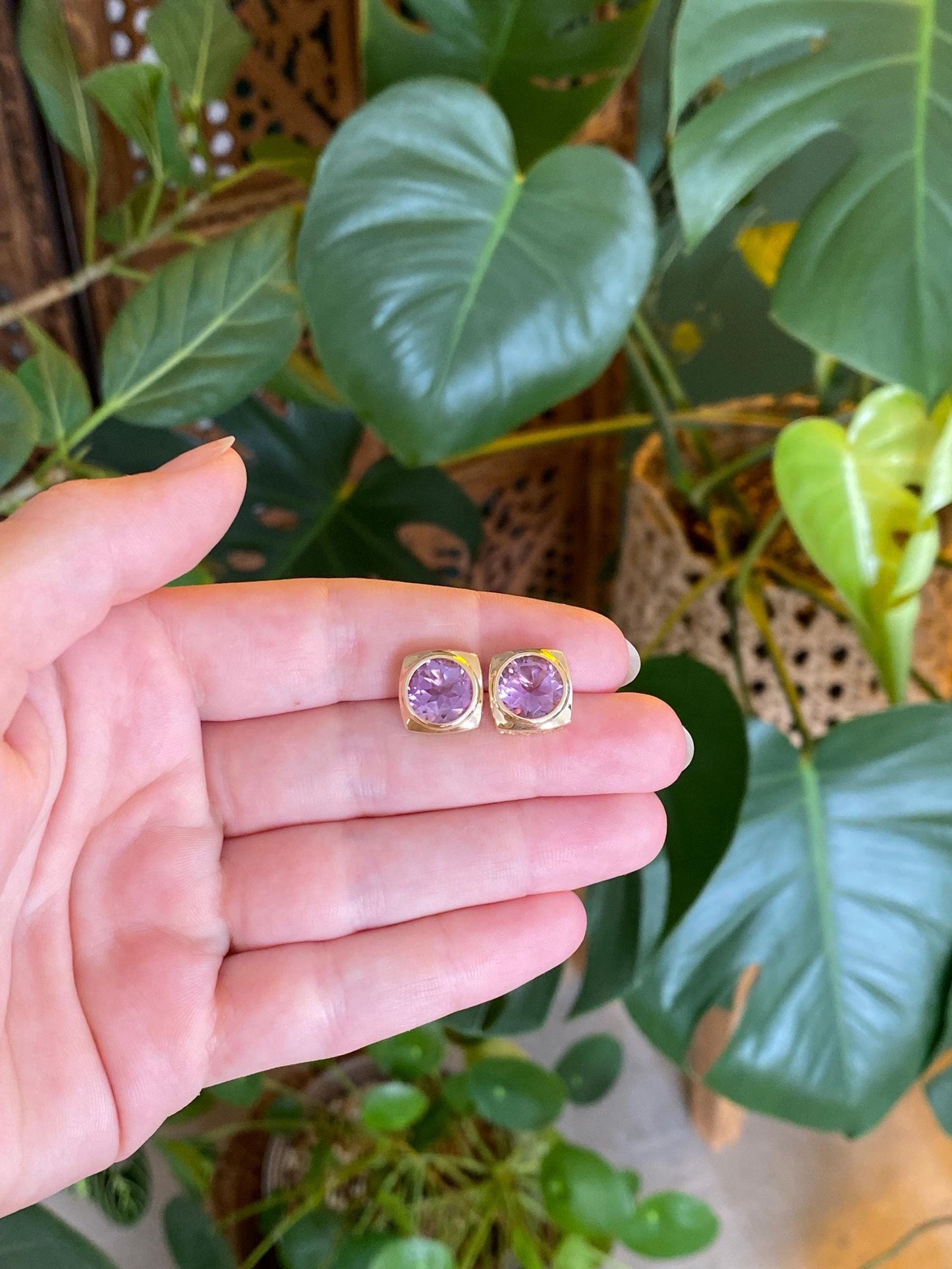 Vintage Solid 10k Yellow Gold Amethyst Stud Earrings
