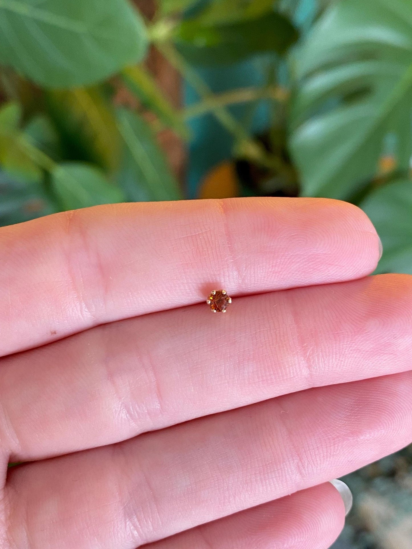 Vintage Solid 14k Yellow Gold Single Citrine Stud Earring