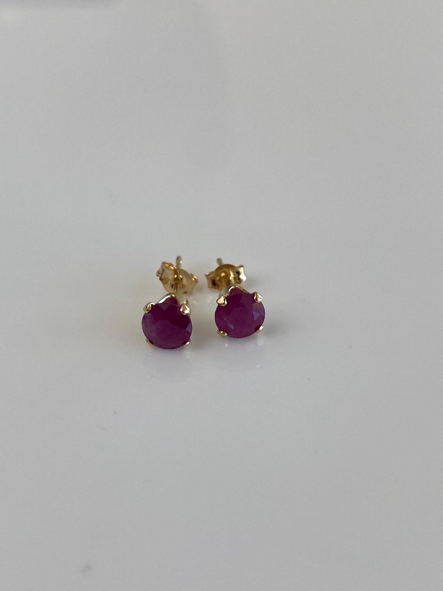 Vintage Solid 14k Yellow Gold Rose Cut Ruby Stud Earrings