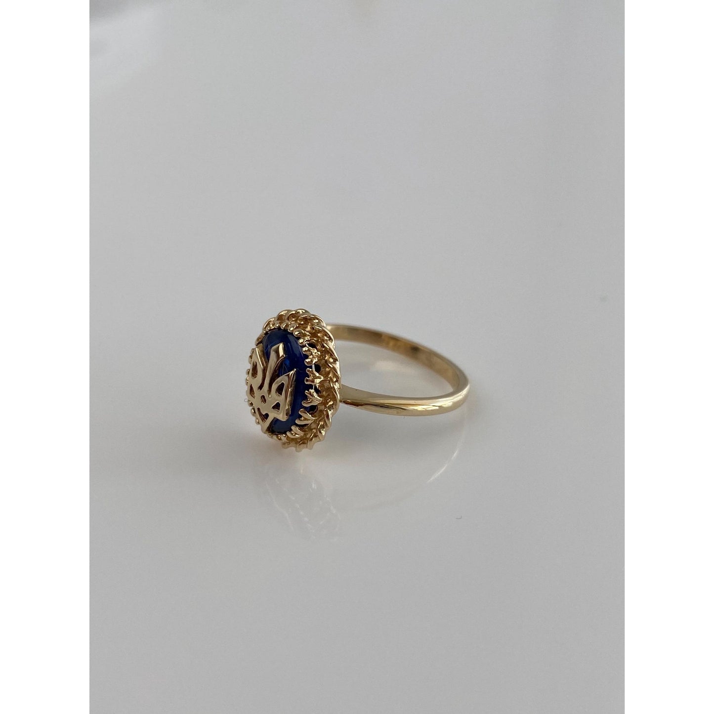 Solid 14k Yellow Gold Blue Spinel Ring - Size 6.5