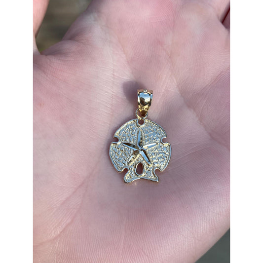 Vintage Solid 14k Yellow Gold Sand Dollar Charm