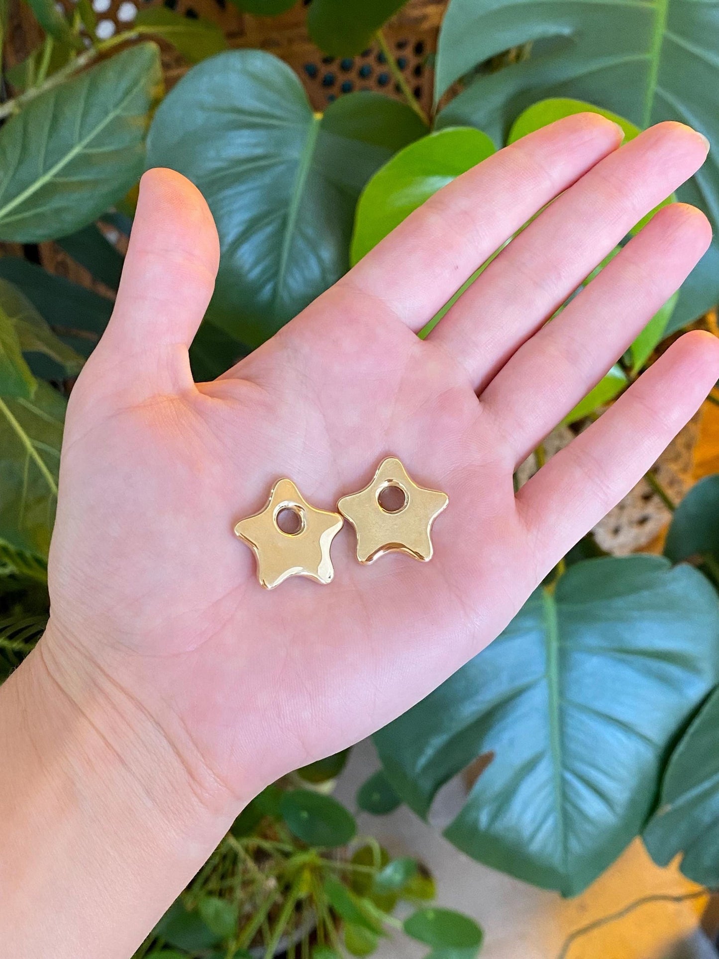 Vintage 14k Yellow Gold Star Hoop Charms