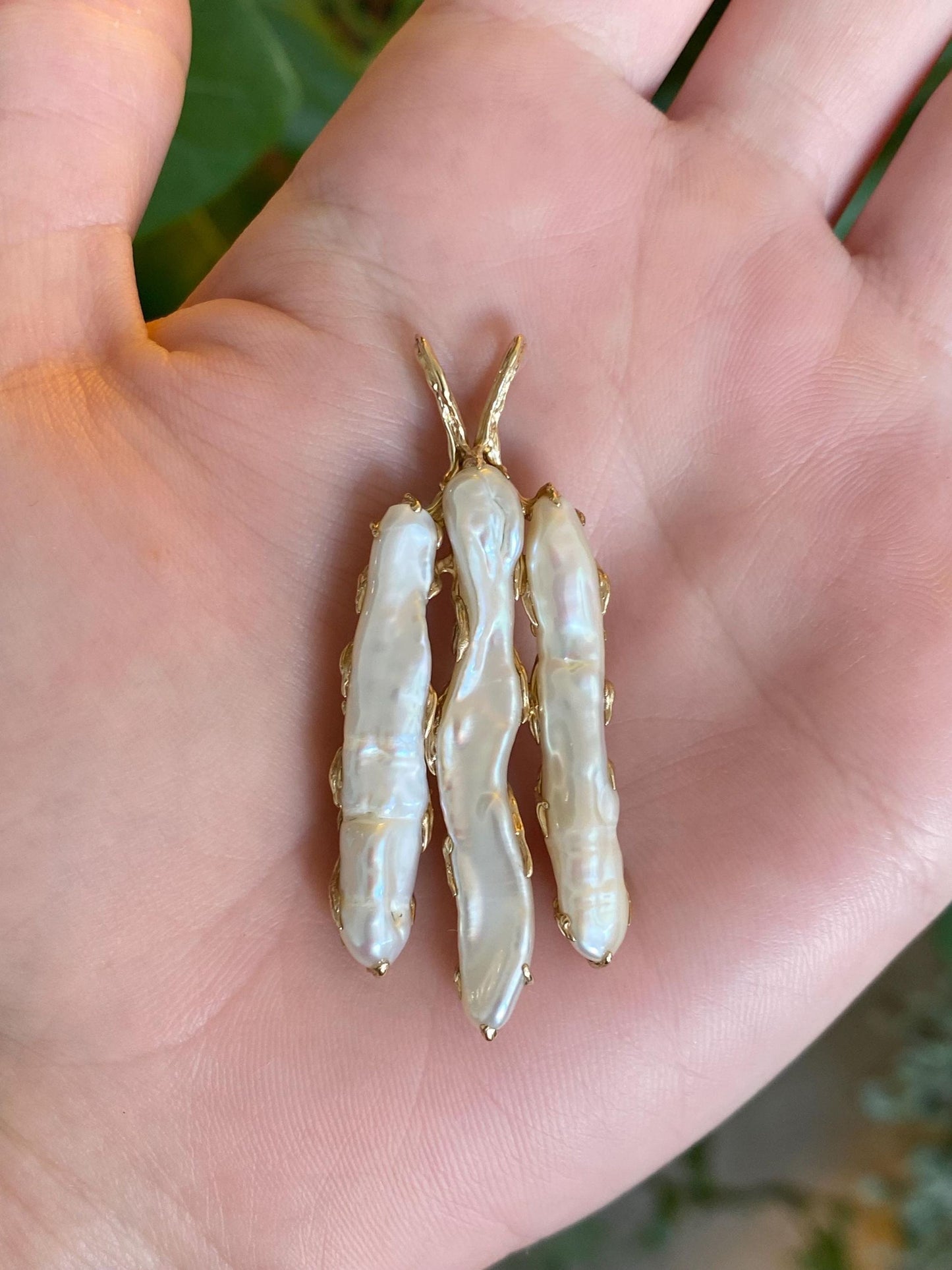 Vintage Solid 14k Yellow Gold Freshwater Stick Pearl Charm