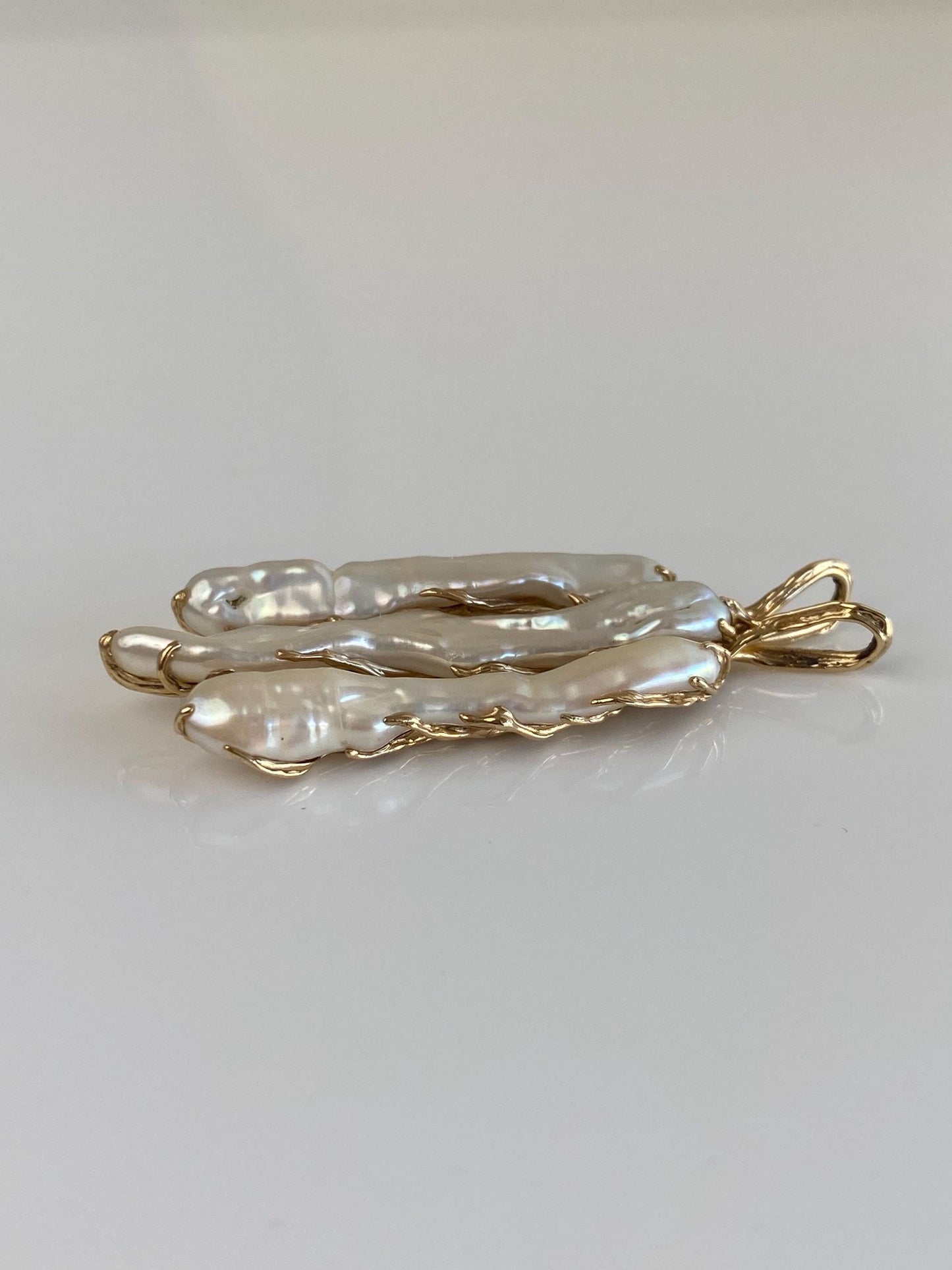 Vintage Solid 14k Yellow Gold Freshwater Stick Pearl Charm