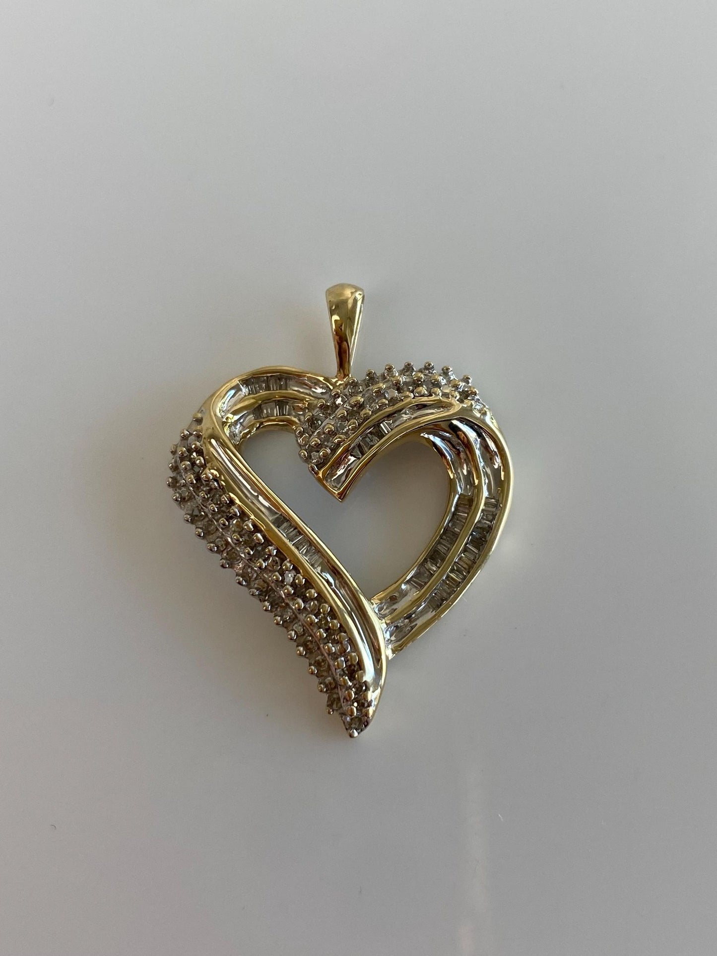 Vintage Solid 10k Yellow Gold Baguette & Round Diamond Heart Charm