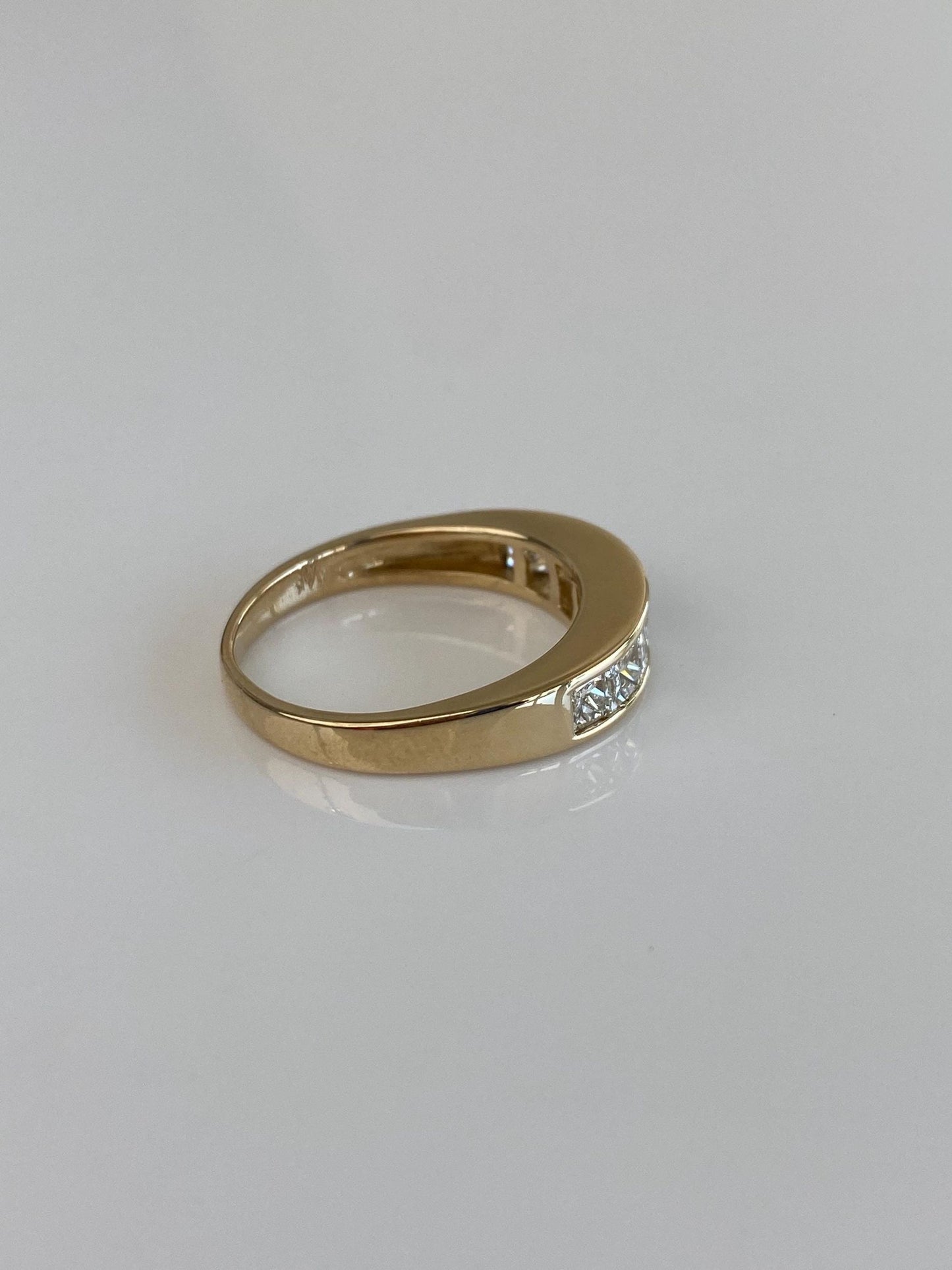 Vintage Solid 14k Yellow Gold Princess Cut Diamond Ring Band - Size 7.5