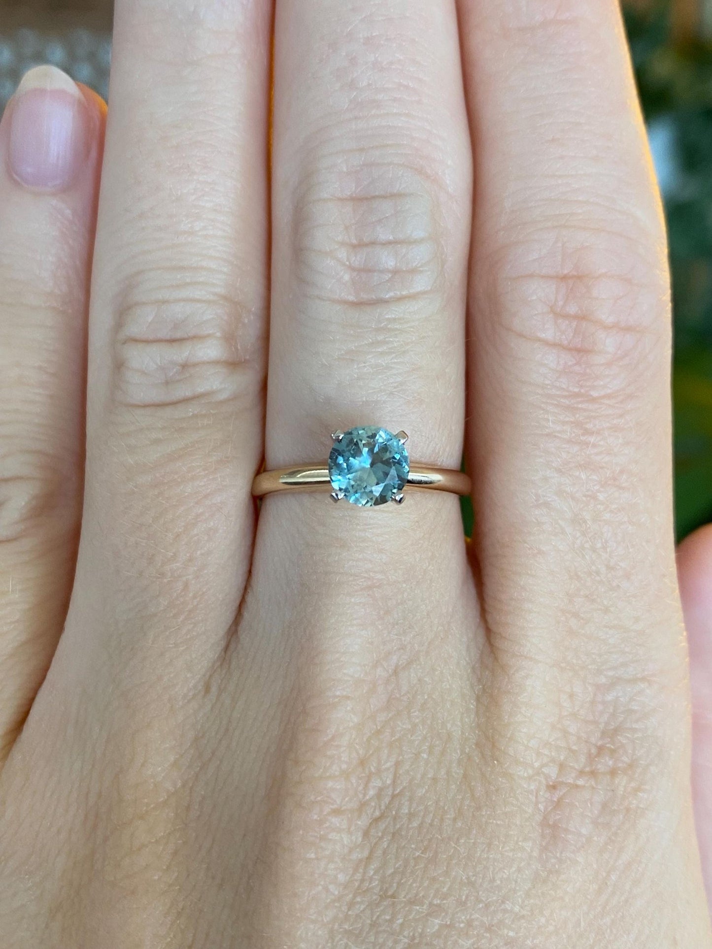 Vintage Solid 14k White & Yellow Gold Blue Zircon Ring - Size 6.75