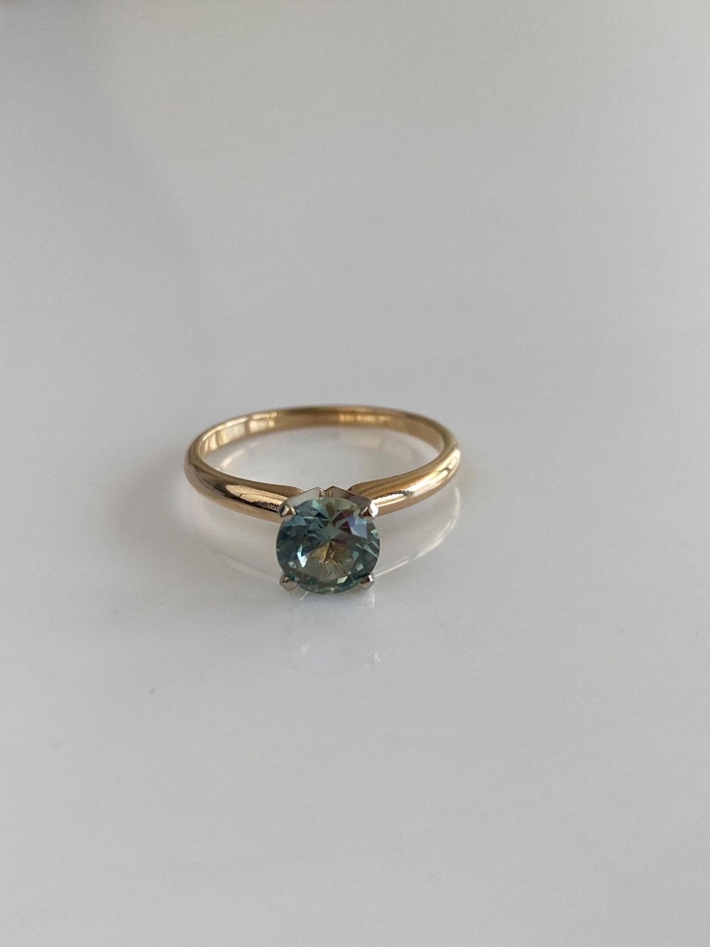 Vintage Solid 14k White & Yellow Gold Blue Zircon Ring - Size 6.75