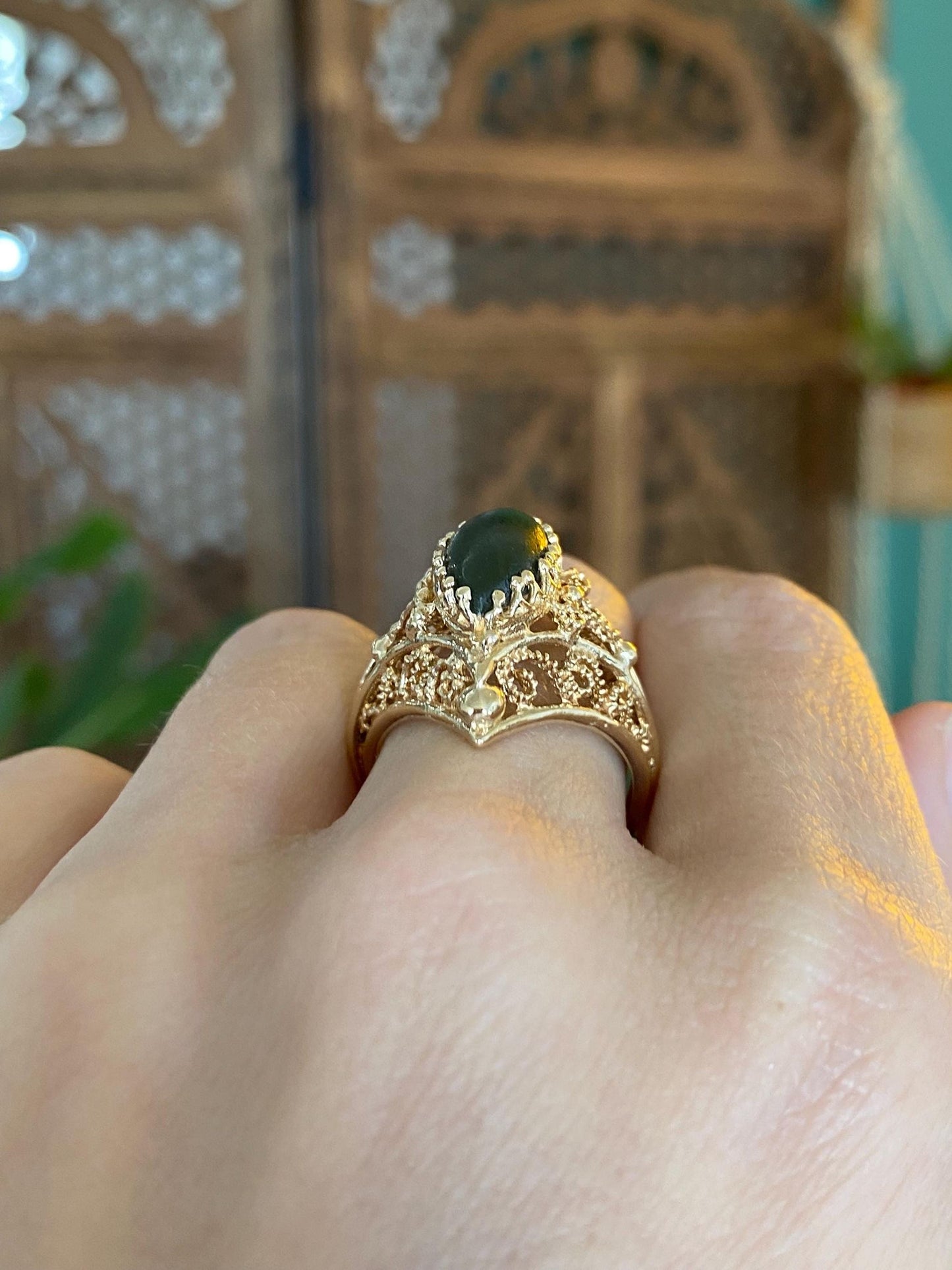 Solid 12k Yellow Gold Nephrite Filigree Ring - Size 7