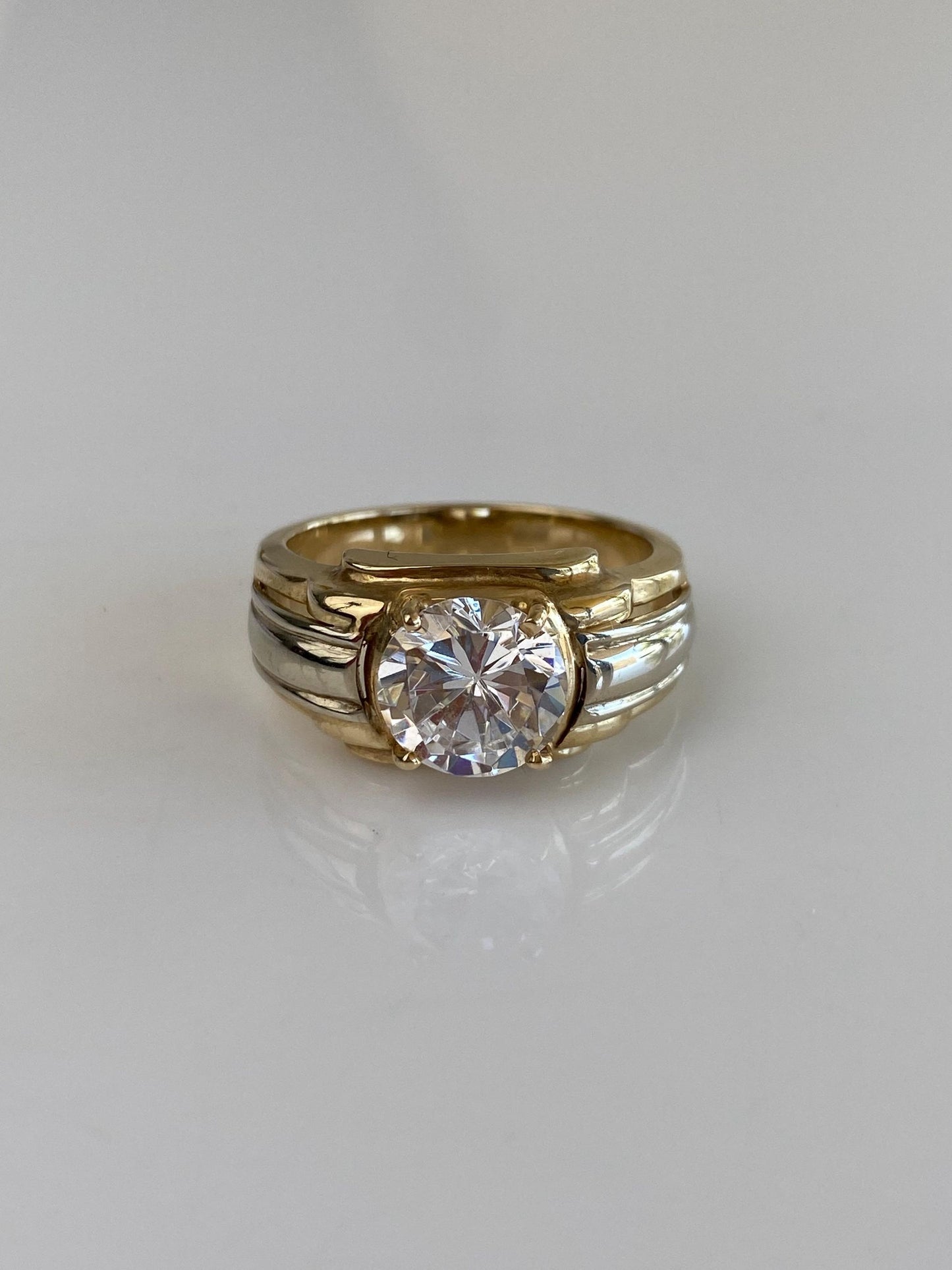 Vintage Solid 14k White & Yellow Gold Clear Cubic Zirconia Ring Band - Size 9.5