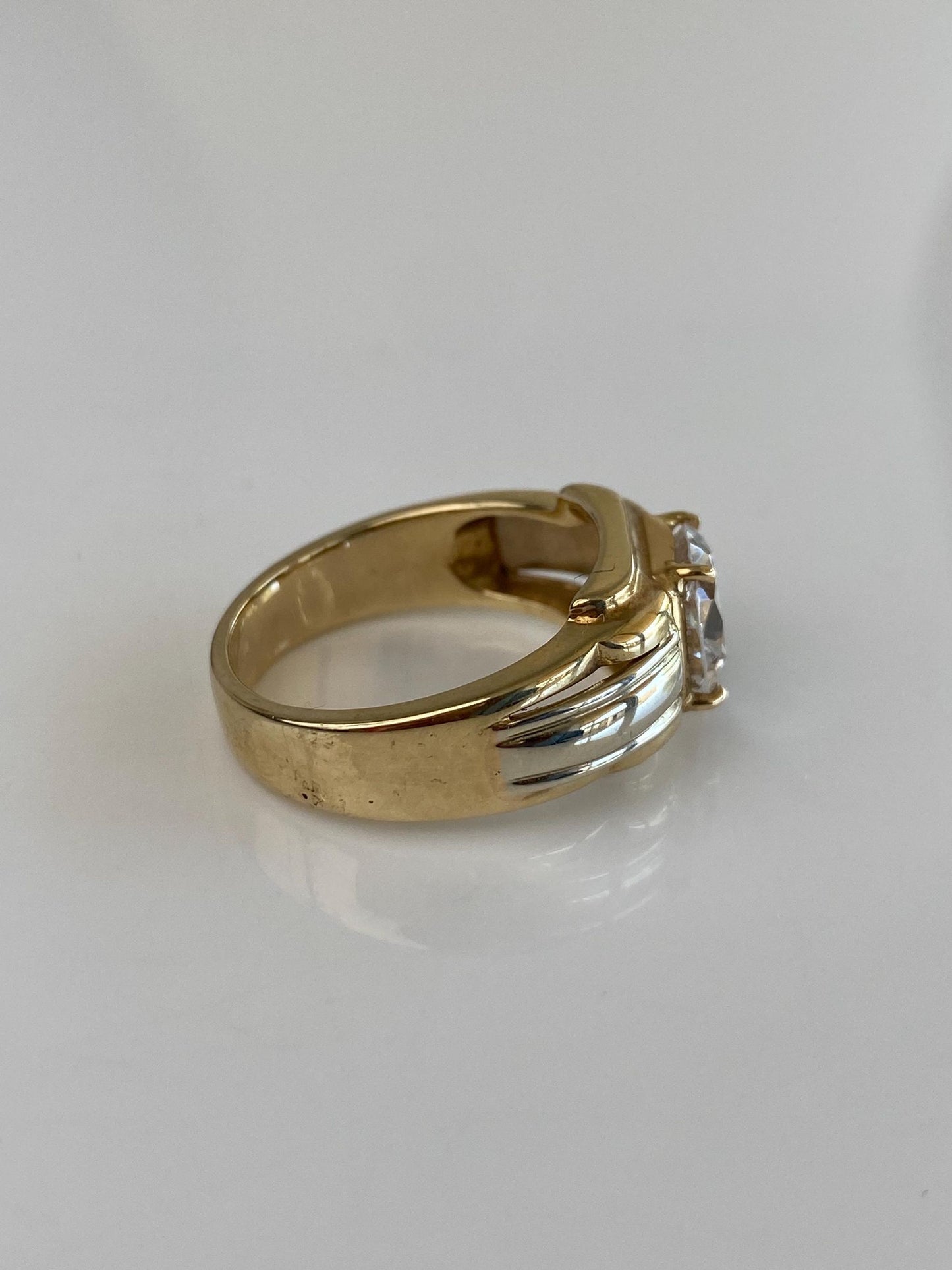 Vintage Solid 14k White & Yellow Gold Clear Cubic Zirconia Ring Band - Size 9.5