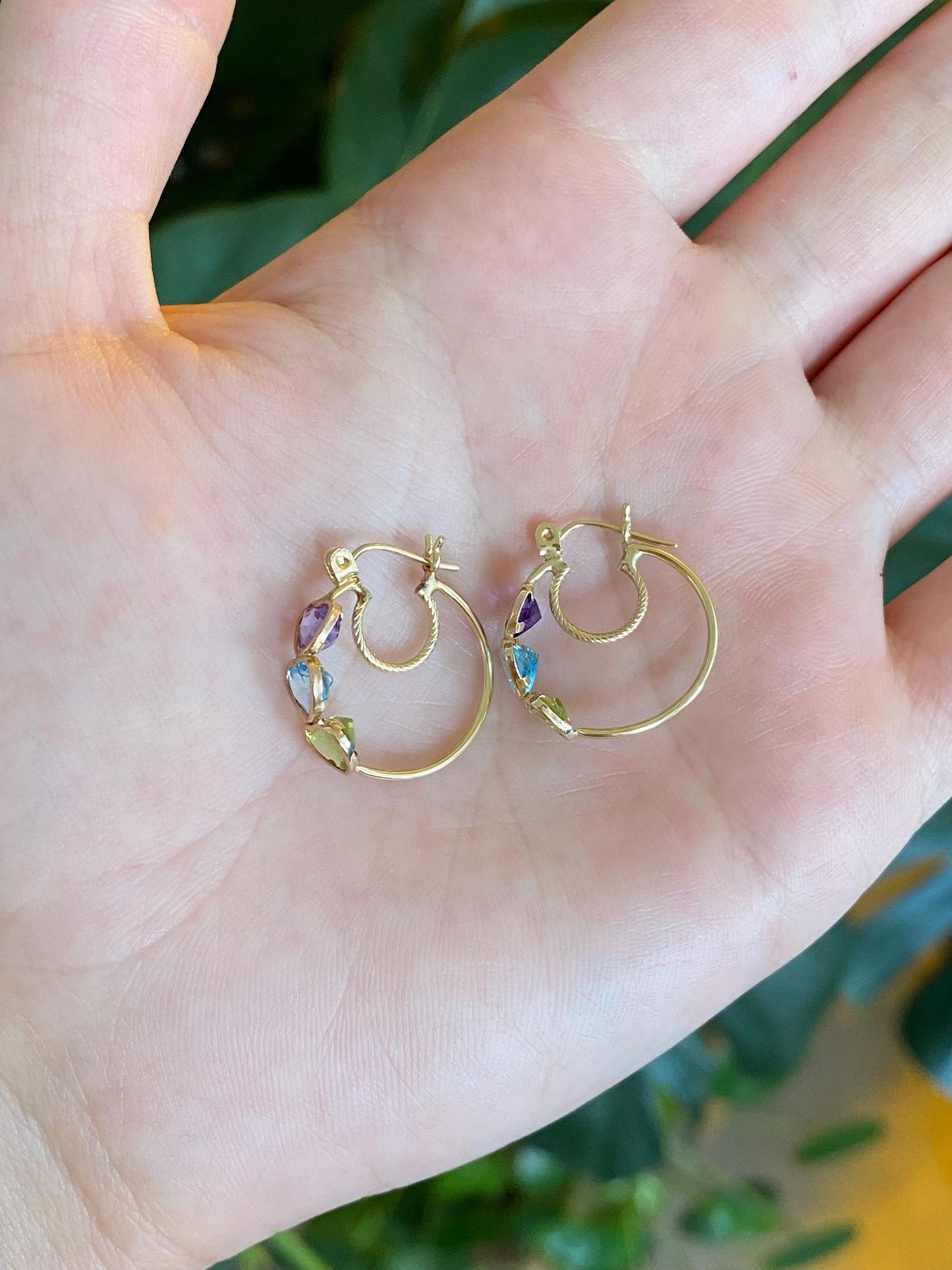 Vintage 10k Yellow Gold Amethyst Topaz Peridot Hearts Hoop Earrings