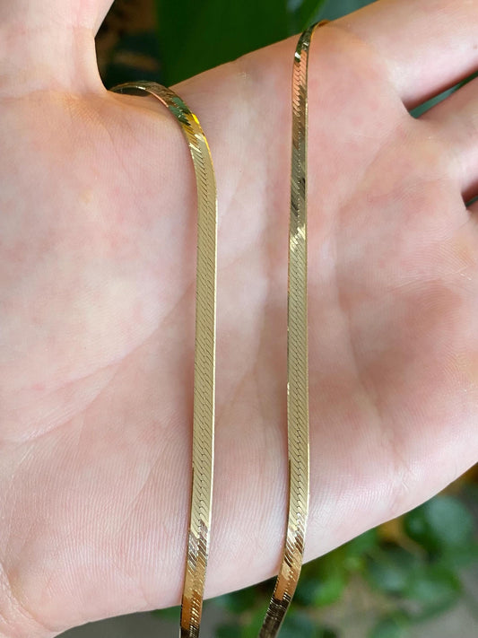 Vintage Solid 14k Yellow Gold Slim Herringbone Chain Necklace - 16 inches