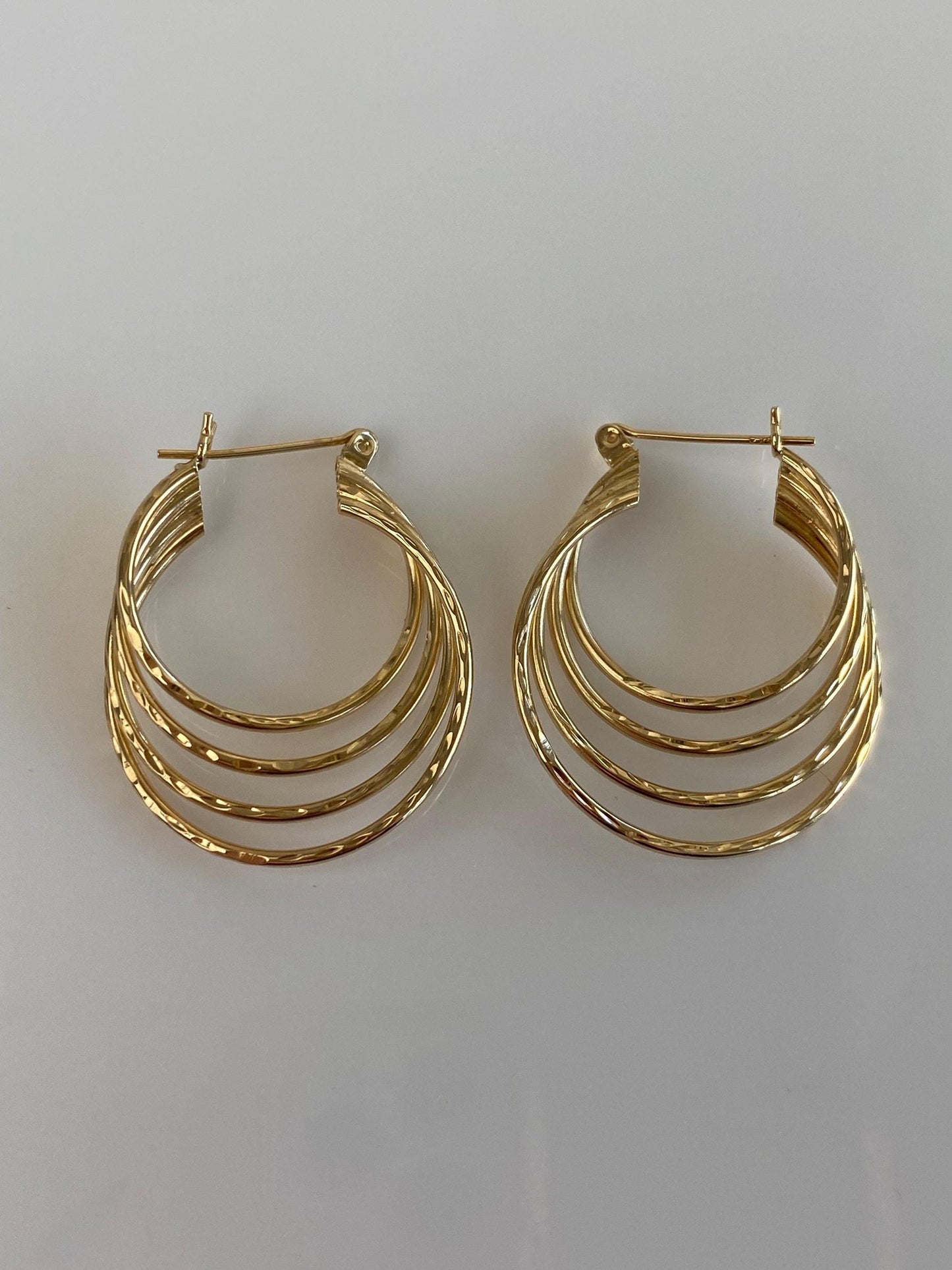 Vintage 14k Yellow Gold Diamond Cut Stacked Hoop Earrings