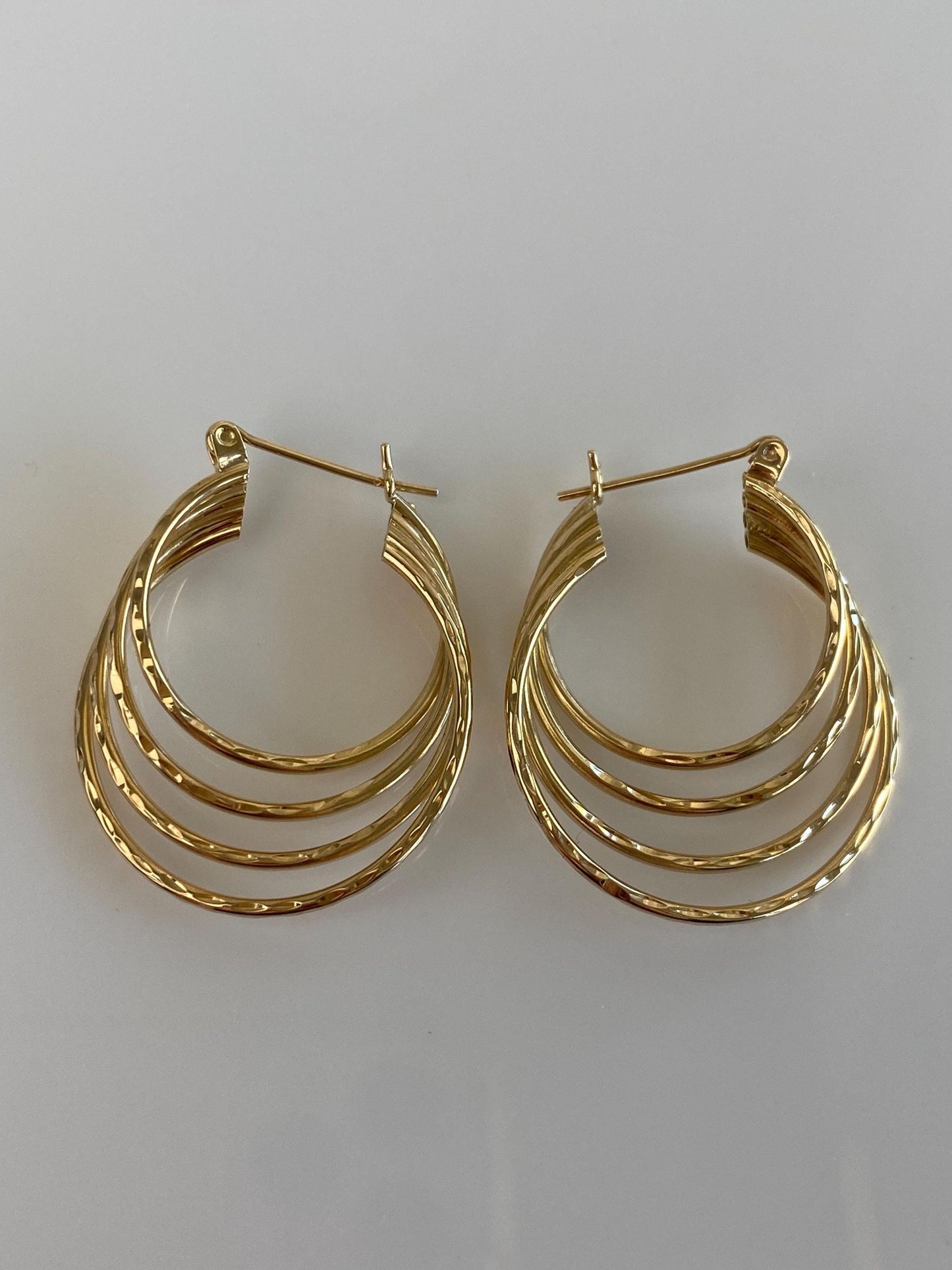 Vintage 14k Yellow Gold Diamond Cut Stacked Hoop Earrings