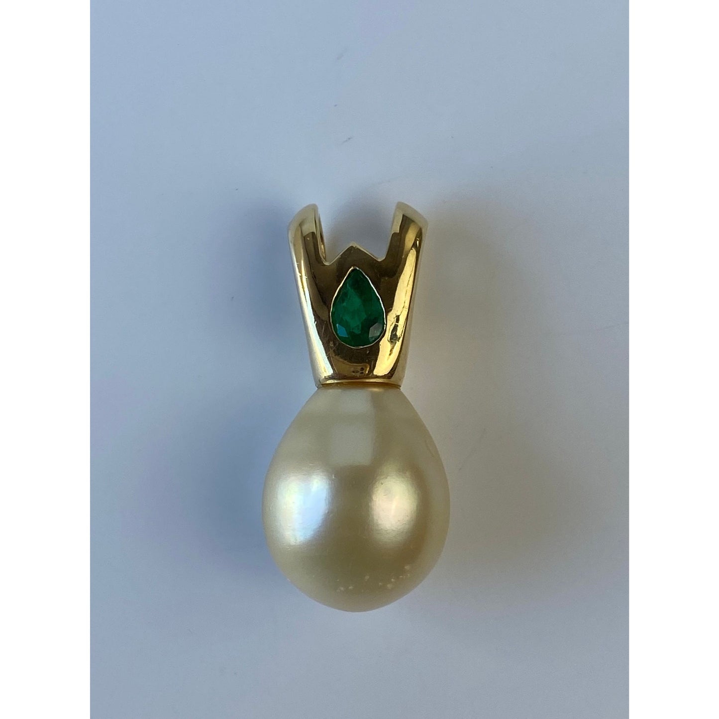 Vintage Solid 18k Yellow Gold Emerald Large Pearl Slide Charm