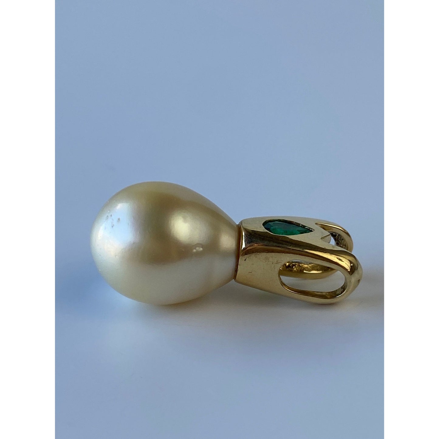 Vintage Solid 18k Yellow Gold Emerald Large Pearl Slide Charm