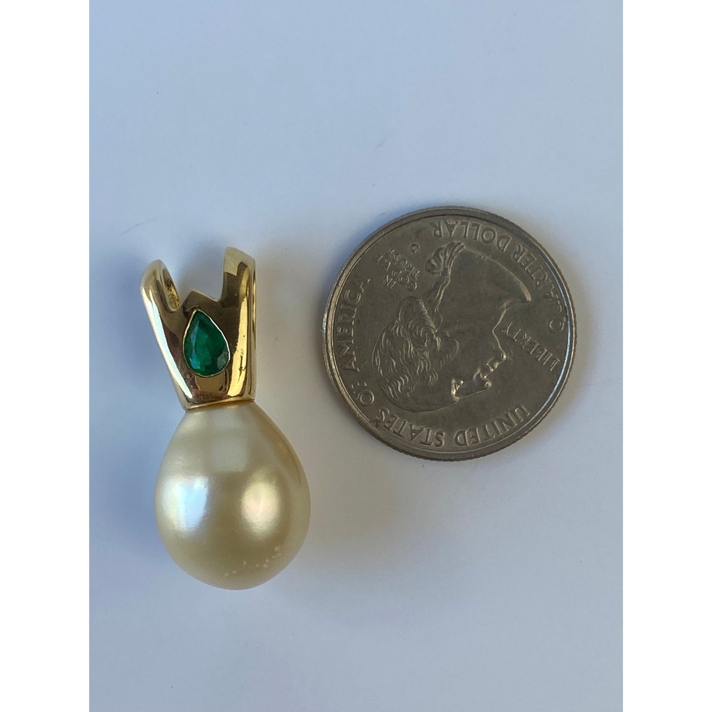Vintage Solid 18k Yellow Gold Emerald Large Pearl Slide Charm