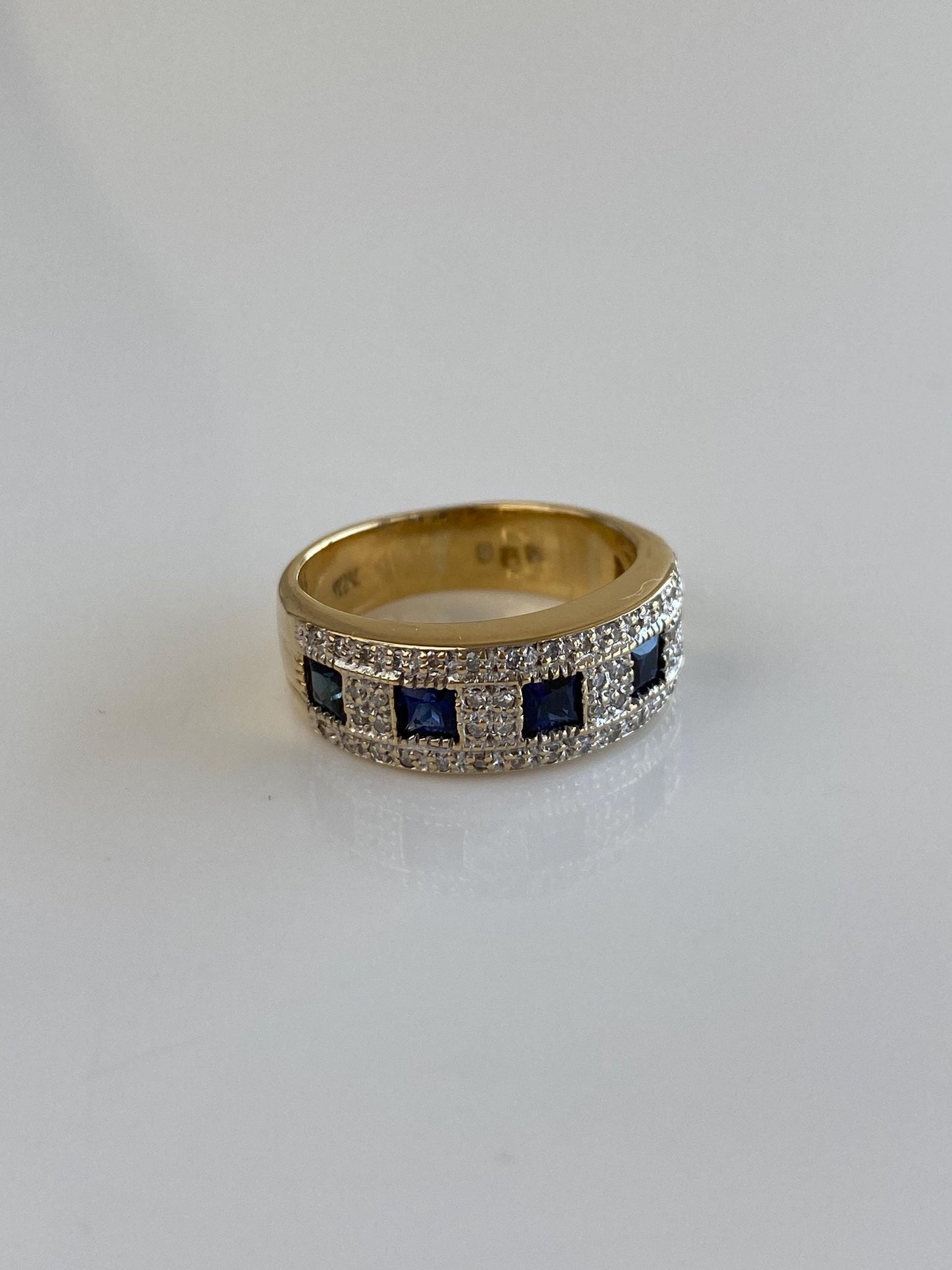 Vintage Solid 18k Yellow Gold Blue Sapphire Diamonds Ring - Size 4.25