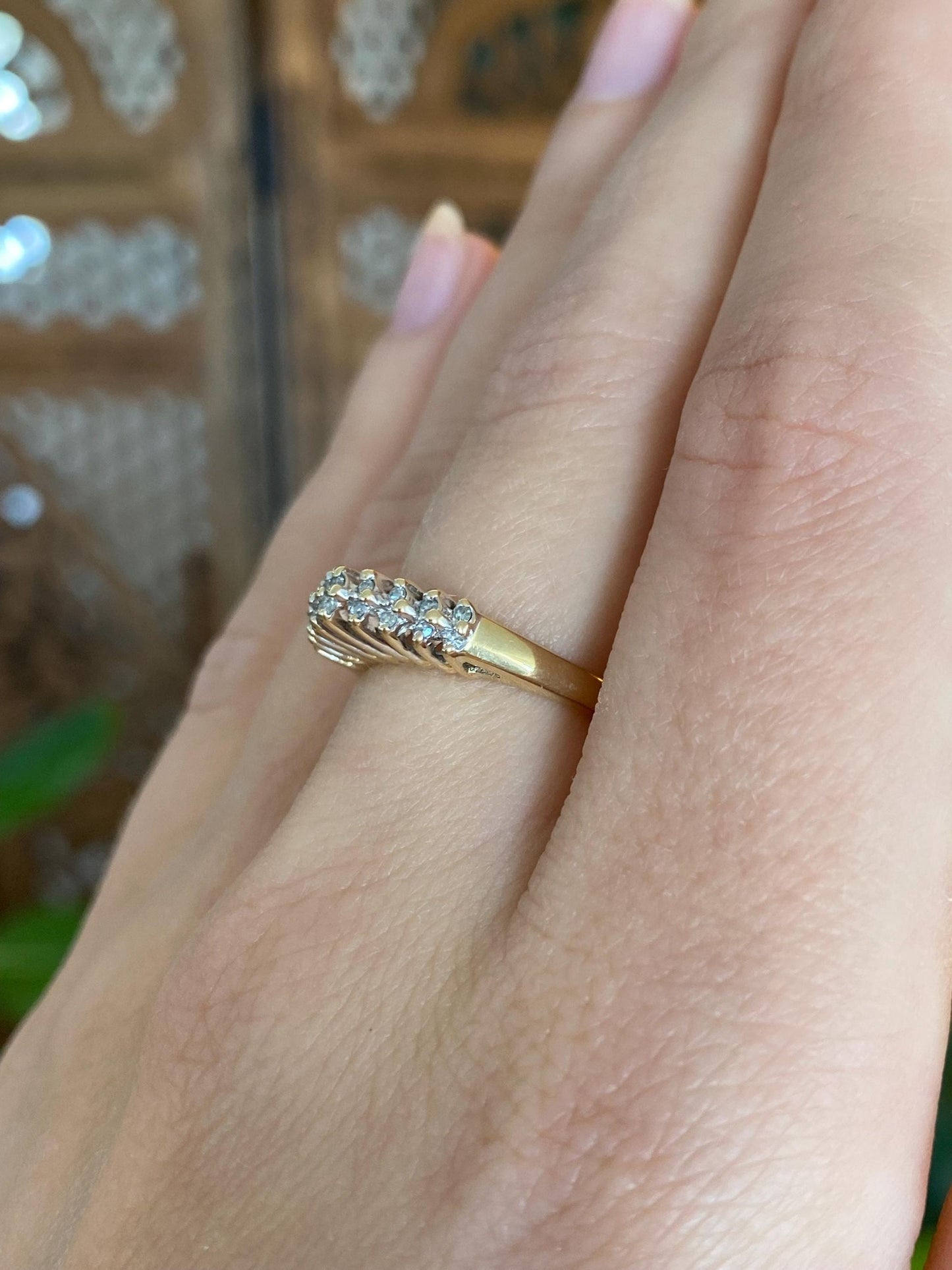 Vintage Solid 14k Yellow Gold Diamond Row Ring - Size 6