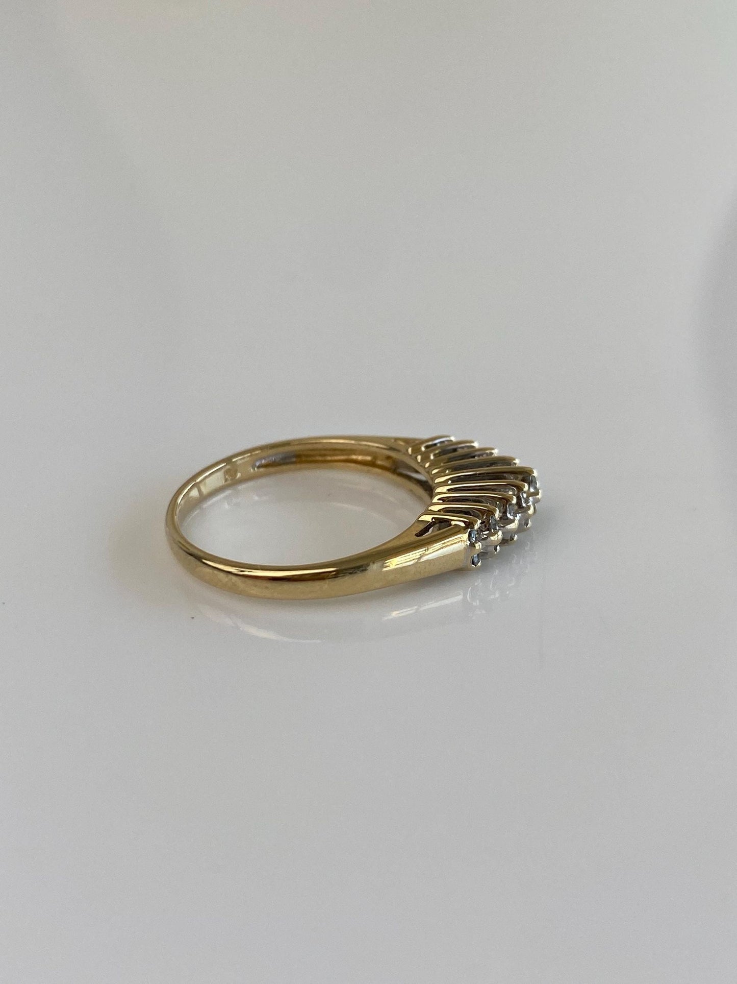 Vintage Solid 14k Yellow Gold Diamond Row Ring - Size 6